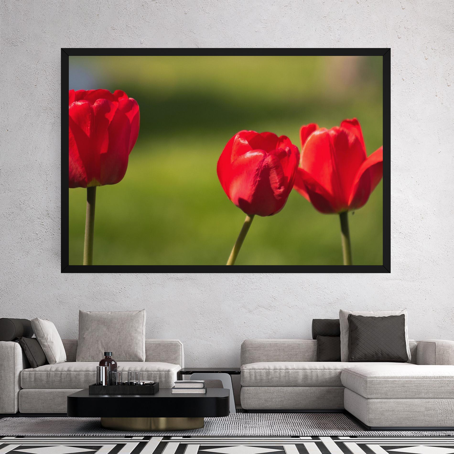 Leinwandbild 3 Red Tulips mockup 2