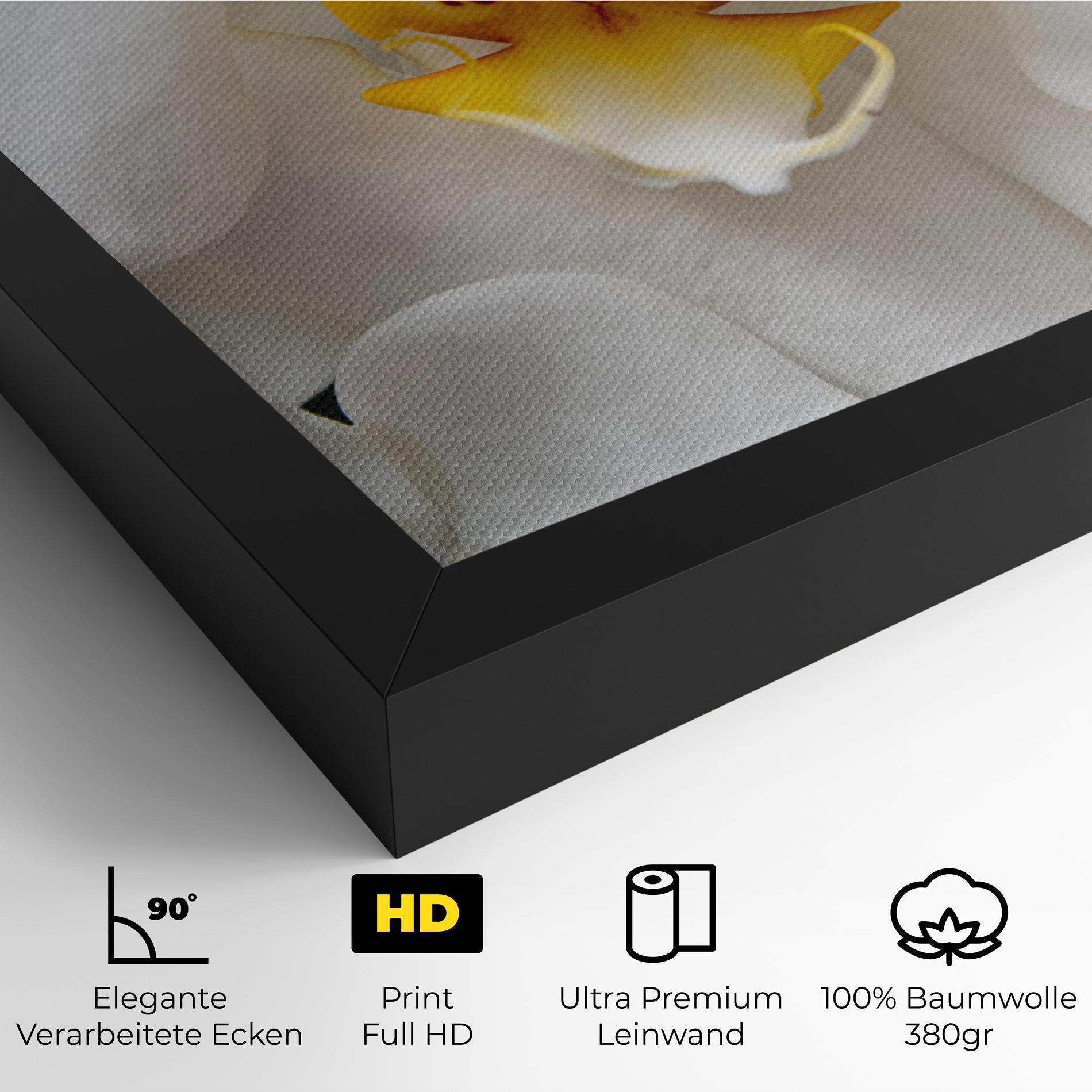 Leinwandbild Big Orchid Close Up mockup 4