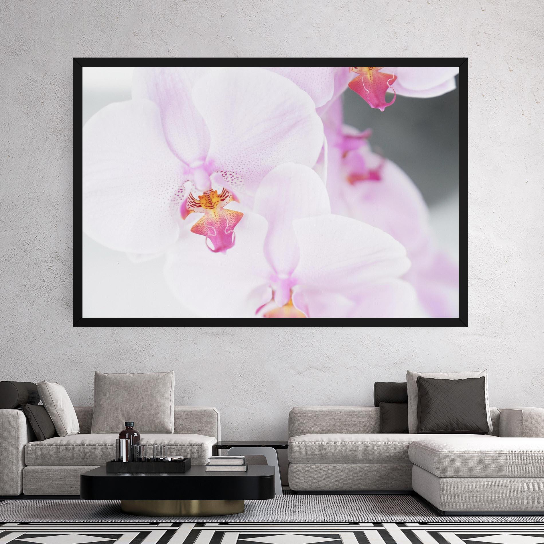 Leinwandbild Light Purple Orchid mockup 2