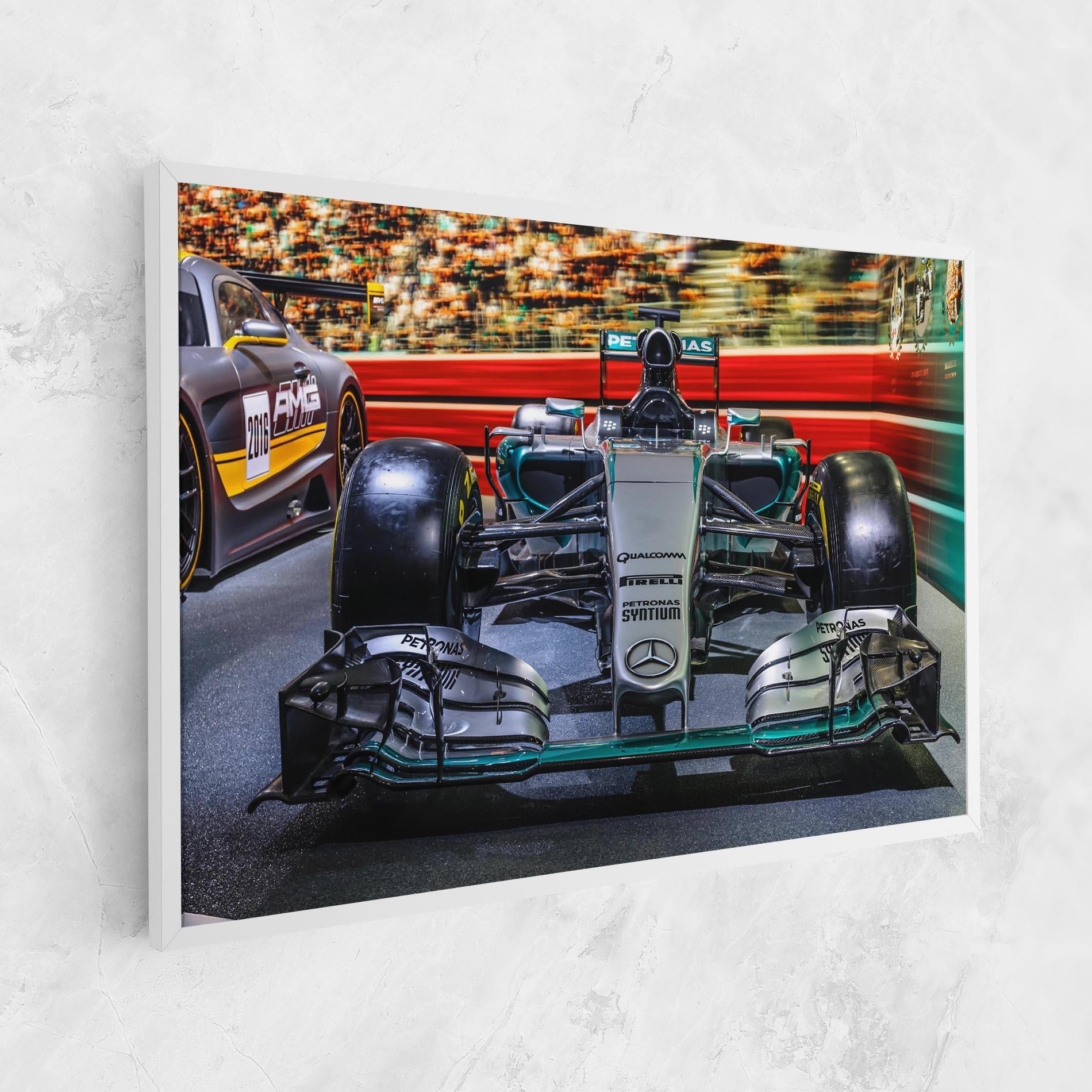 Leinwandbild Black Green F1 mockup 1