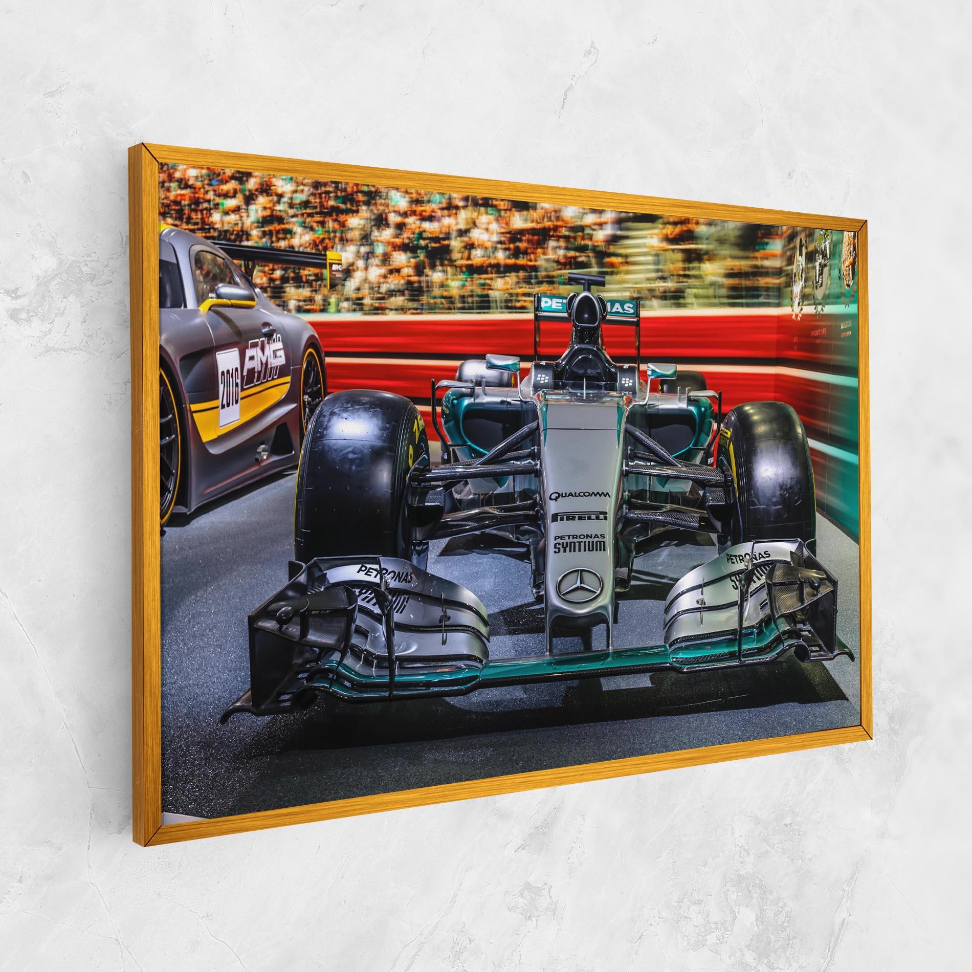 Leinwandbild Black Green F1 mockup 1