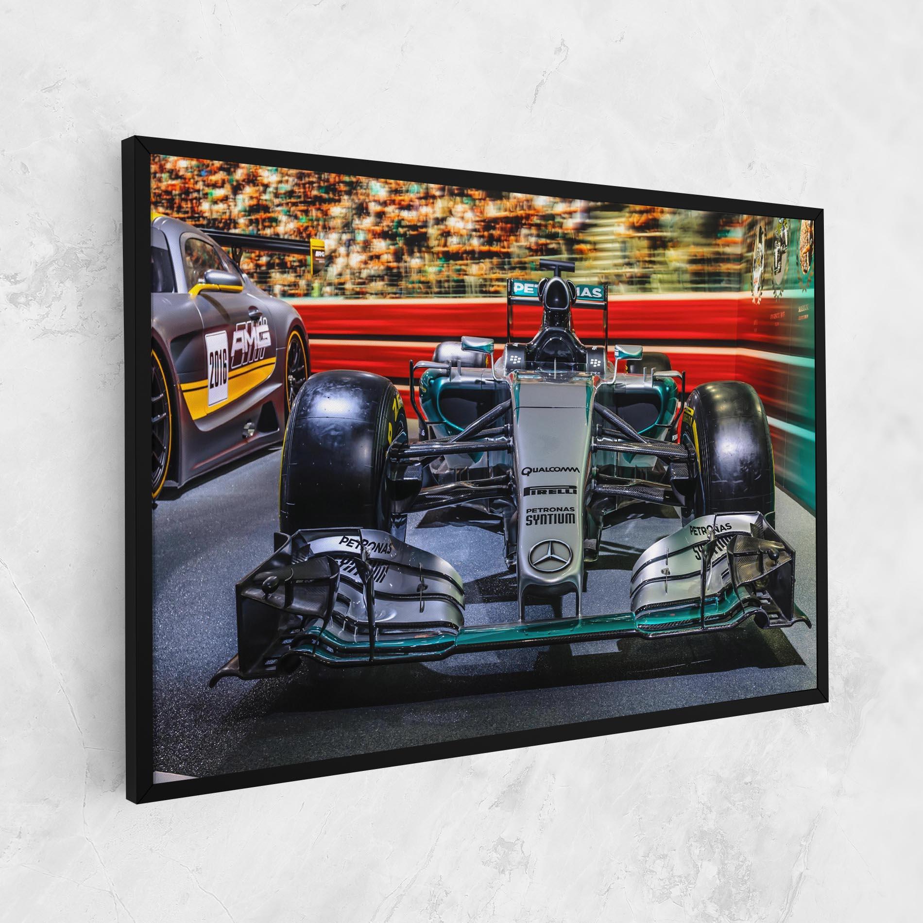 Leinwandbild Black Green F1 mockup 1