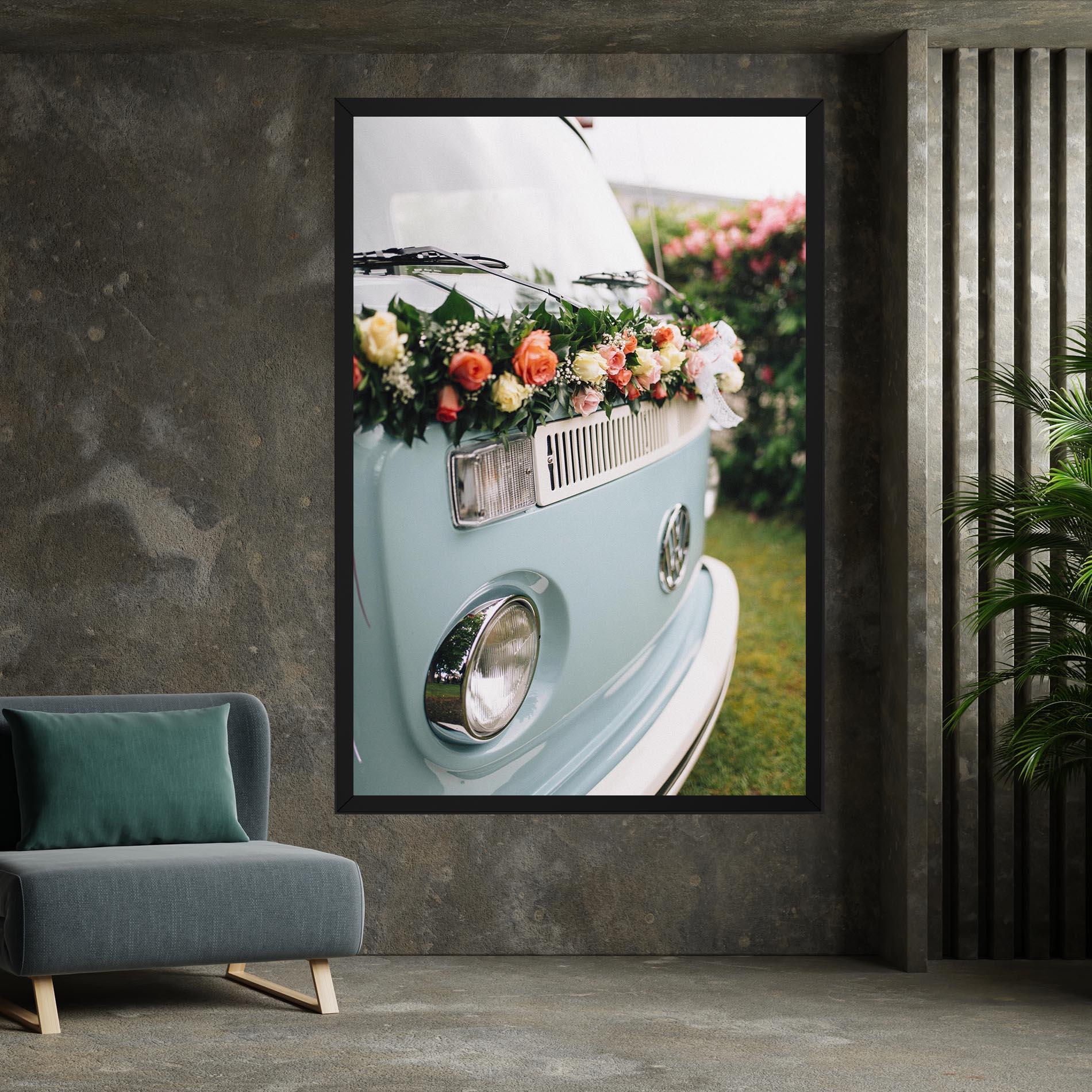 Leinwandbild Vintage Rose Van mockup 7