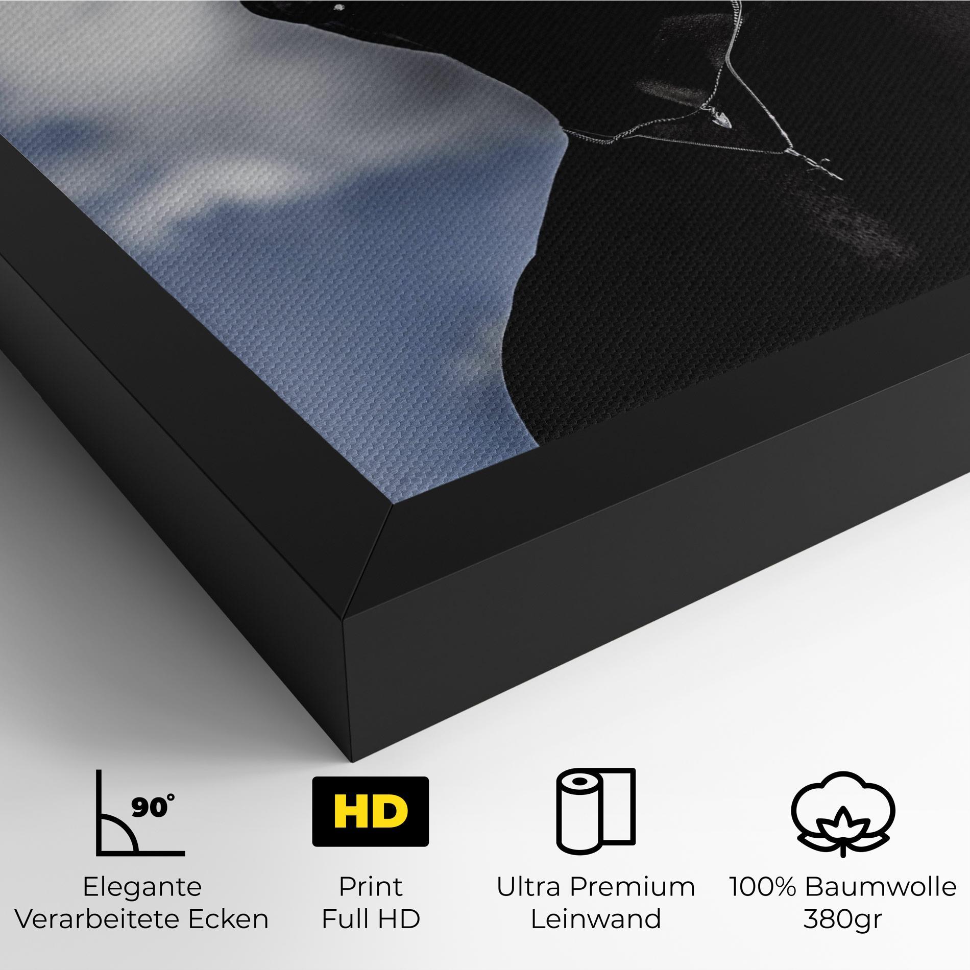 Leinwandbild African Blue Sky mockup 4