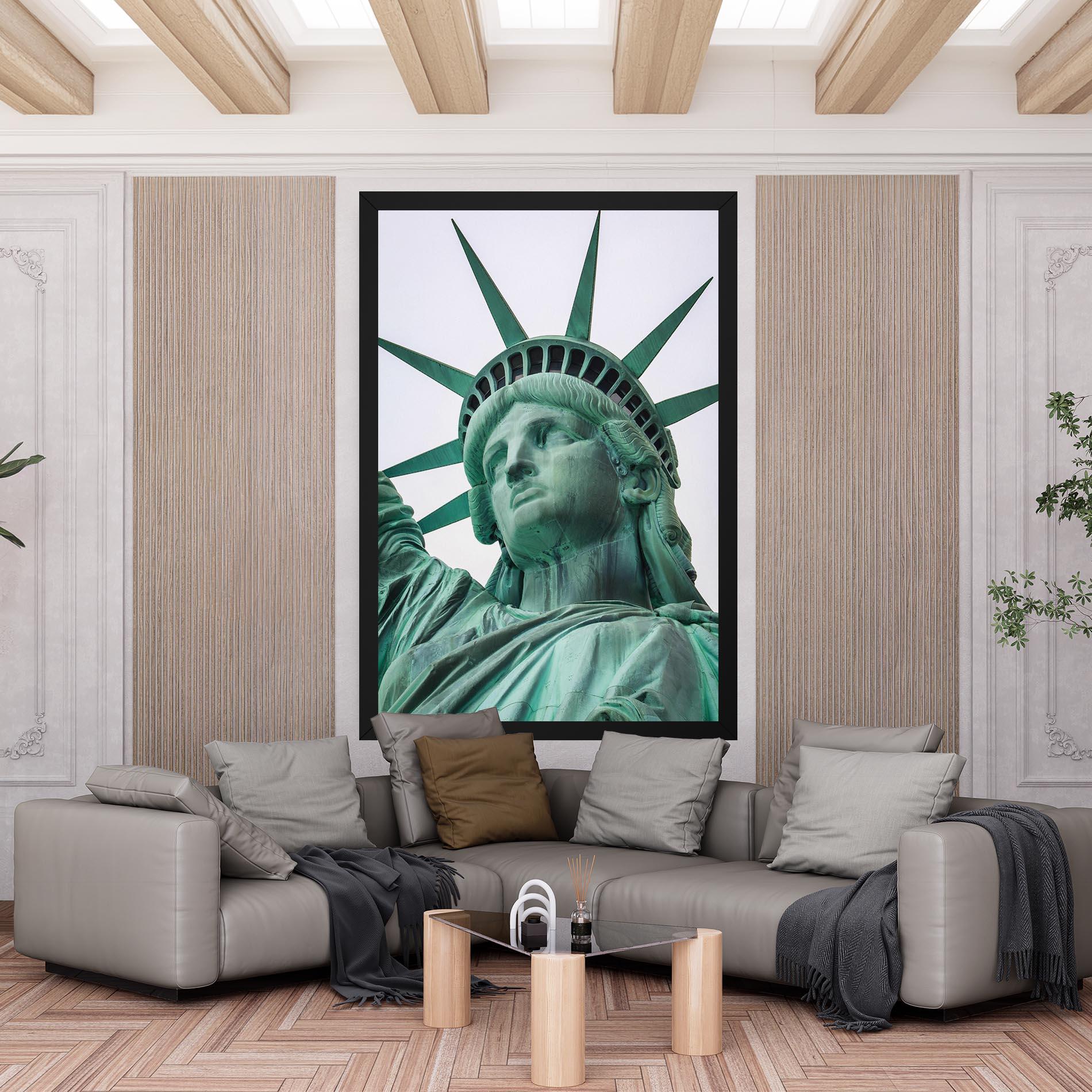 Leinwandbild Statue Of Liberty Head mockup 6