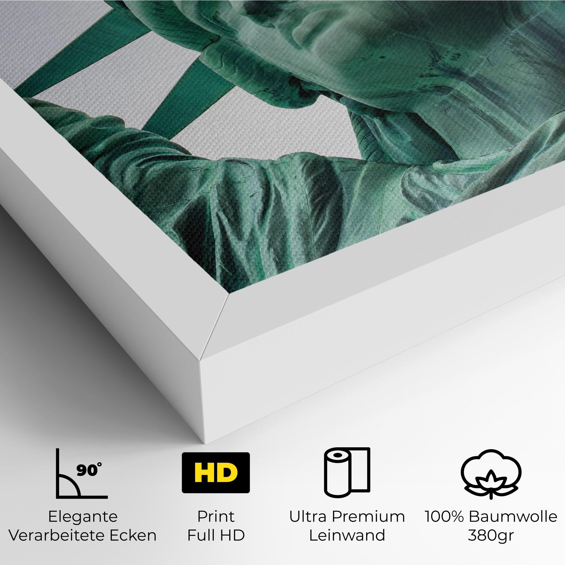 Leinwandbild Statue Of Liberty Head mockup 4