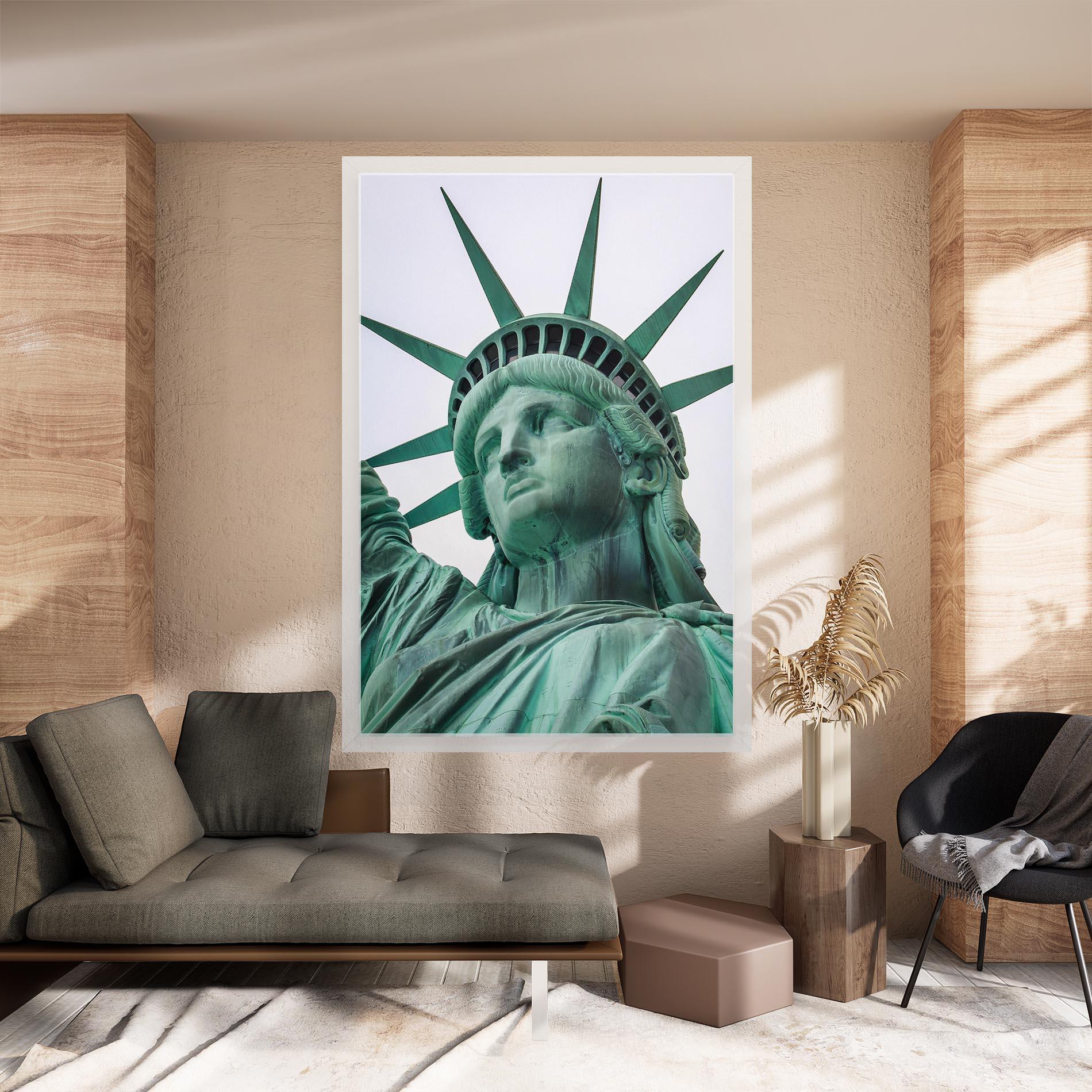 Leinwandbild Statue Of Liberty Head mockup 8