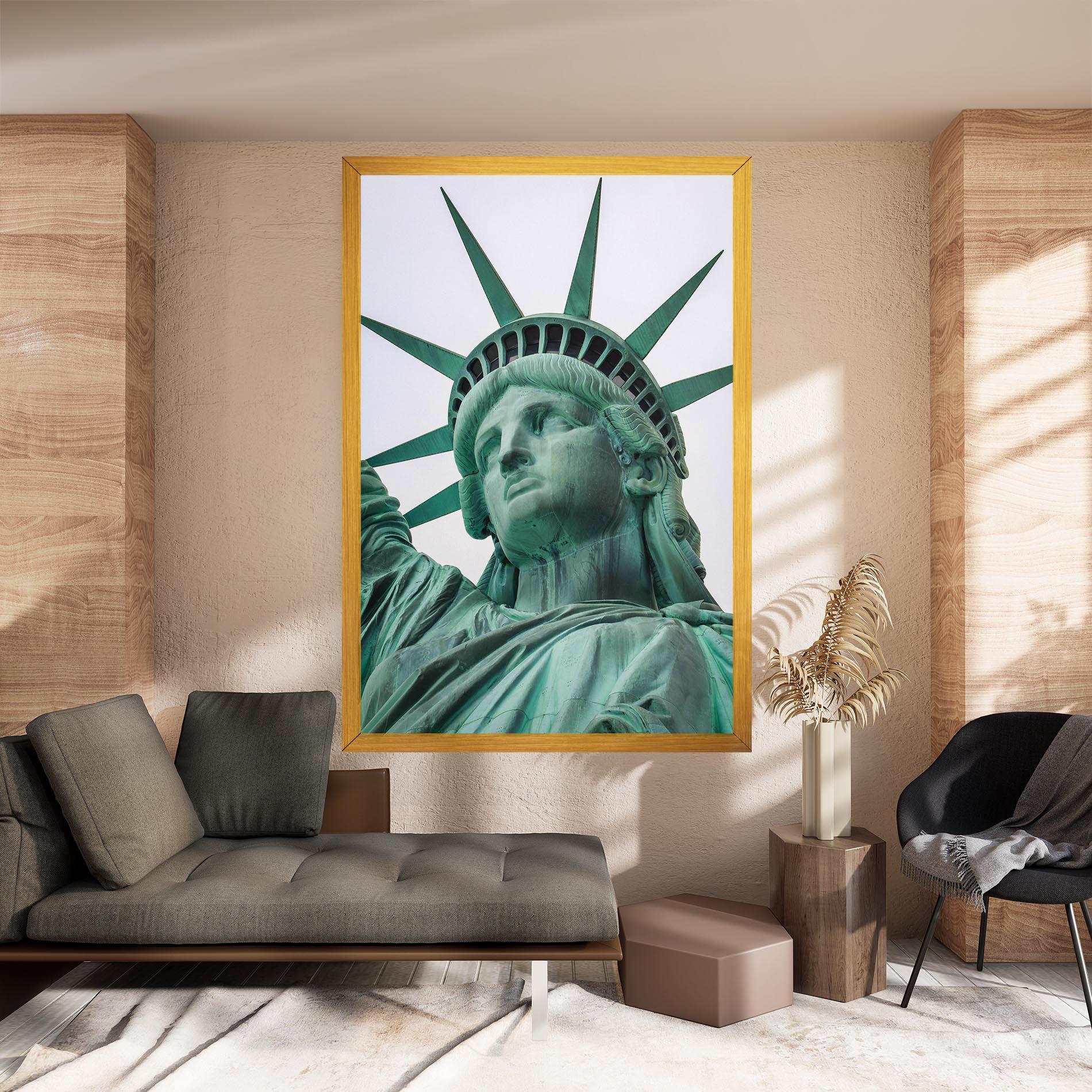 Leinwandbild Statue Of Liberty Head mockup 8