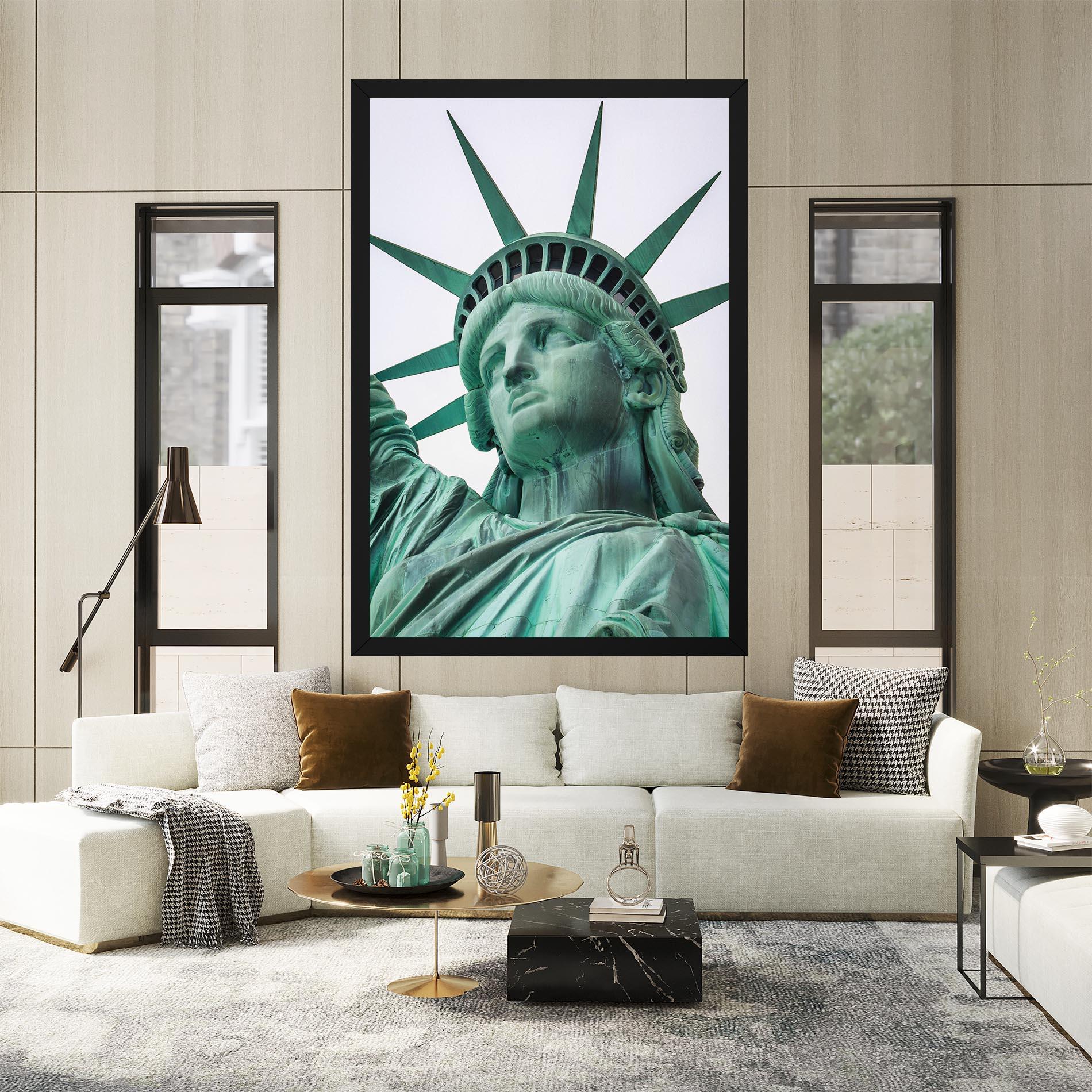 Leinwandbild Statue Of Liberty Head mockup 2