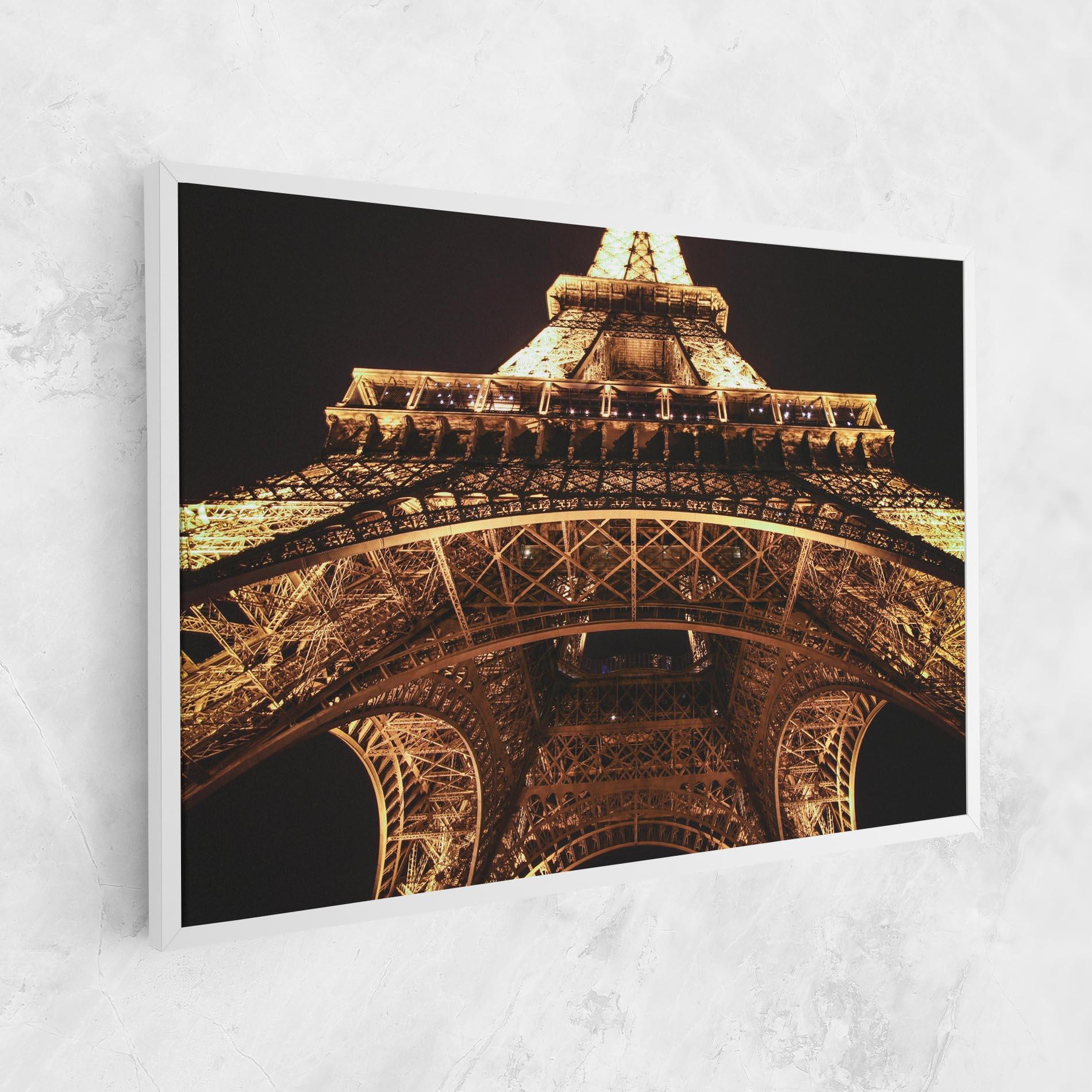 Leinwandbild Eiffel Tower At Night mockup 1