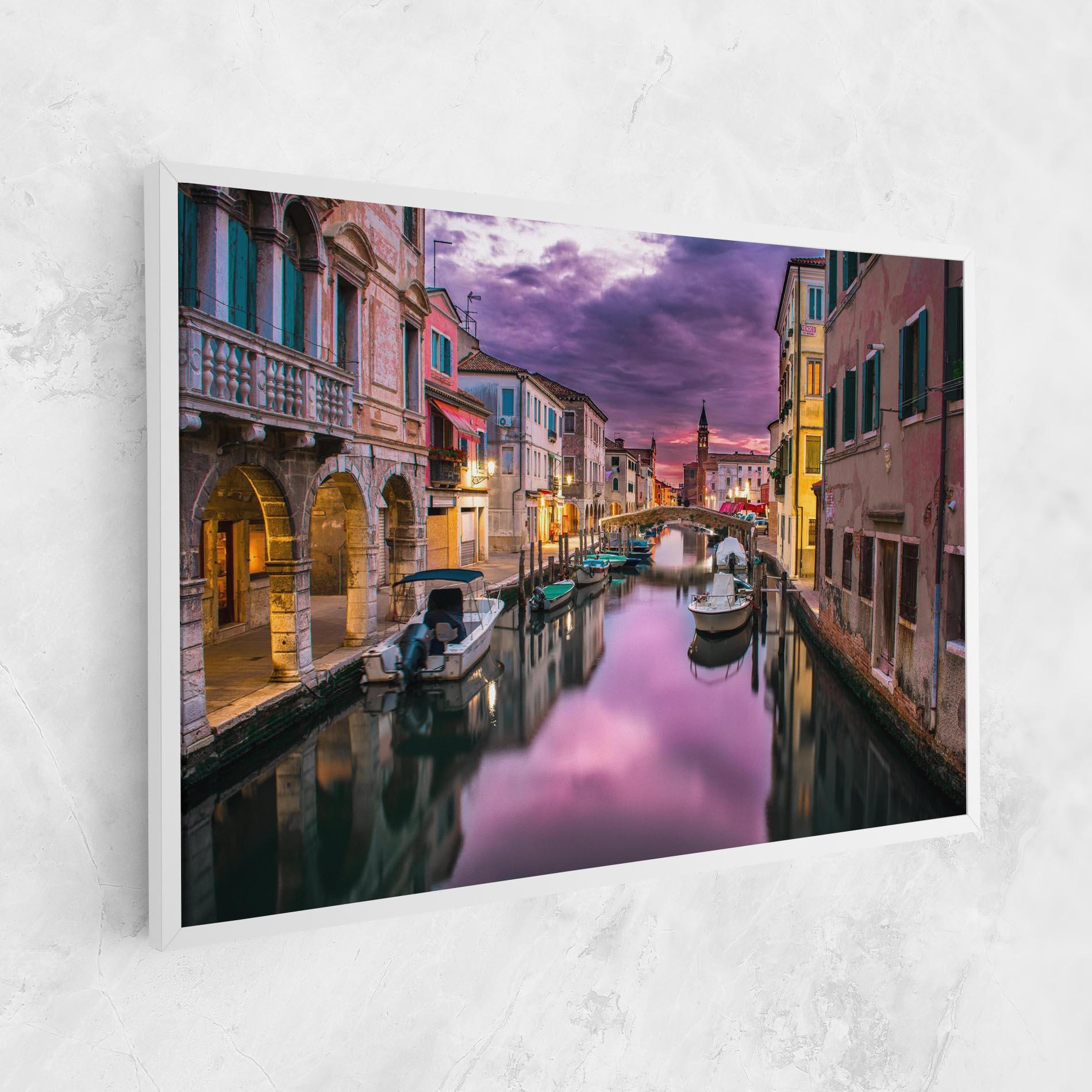 Leinwandbild Purple Light Venecia mockup 1