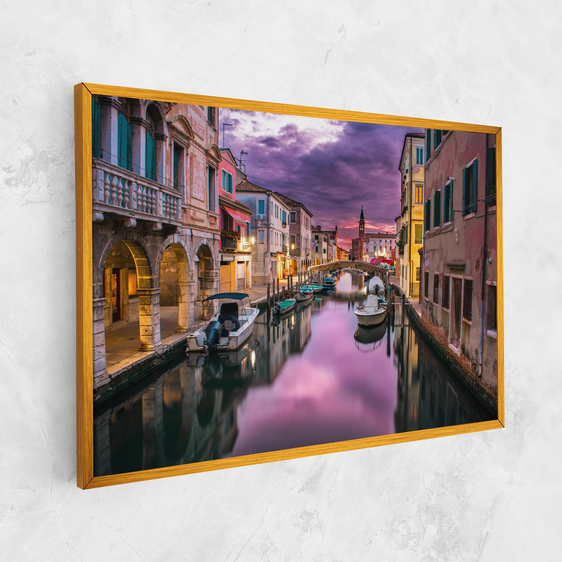 Leinwandbild Purple Light Venecia mockup 1