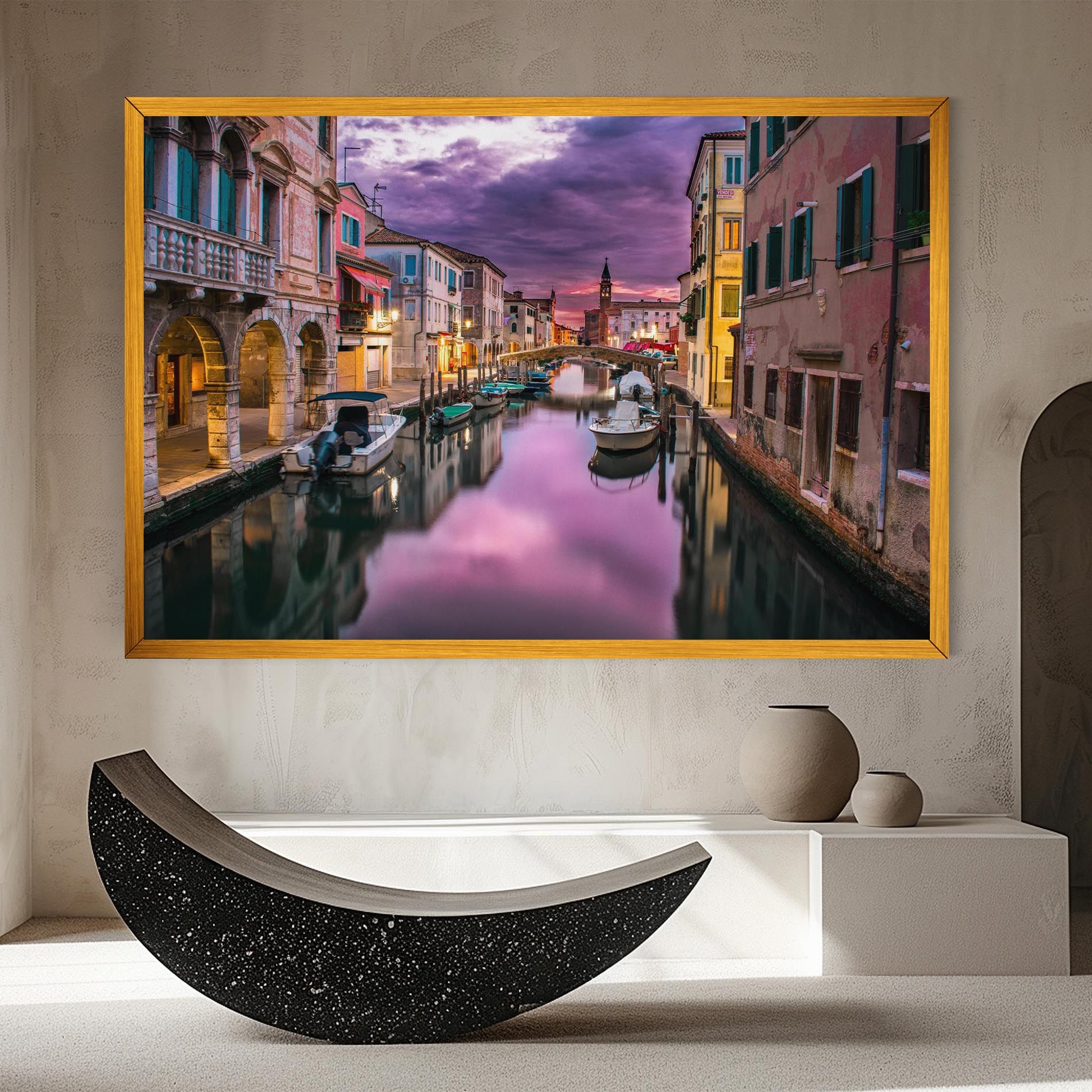 Purple Light Venecia mockup 8