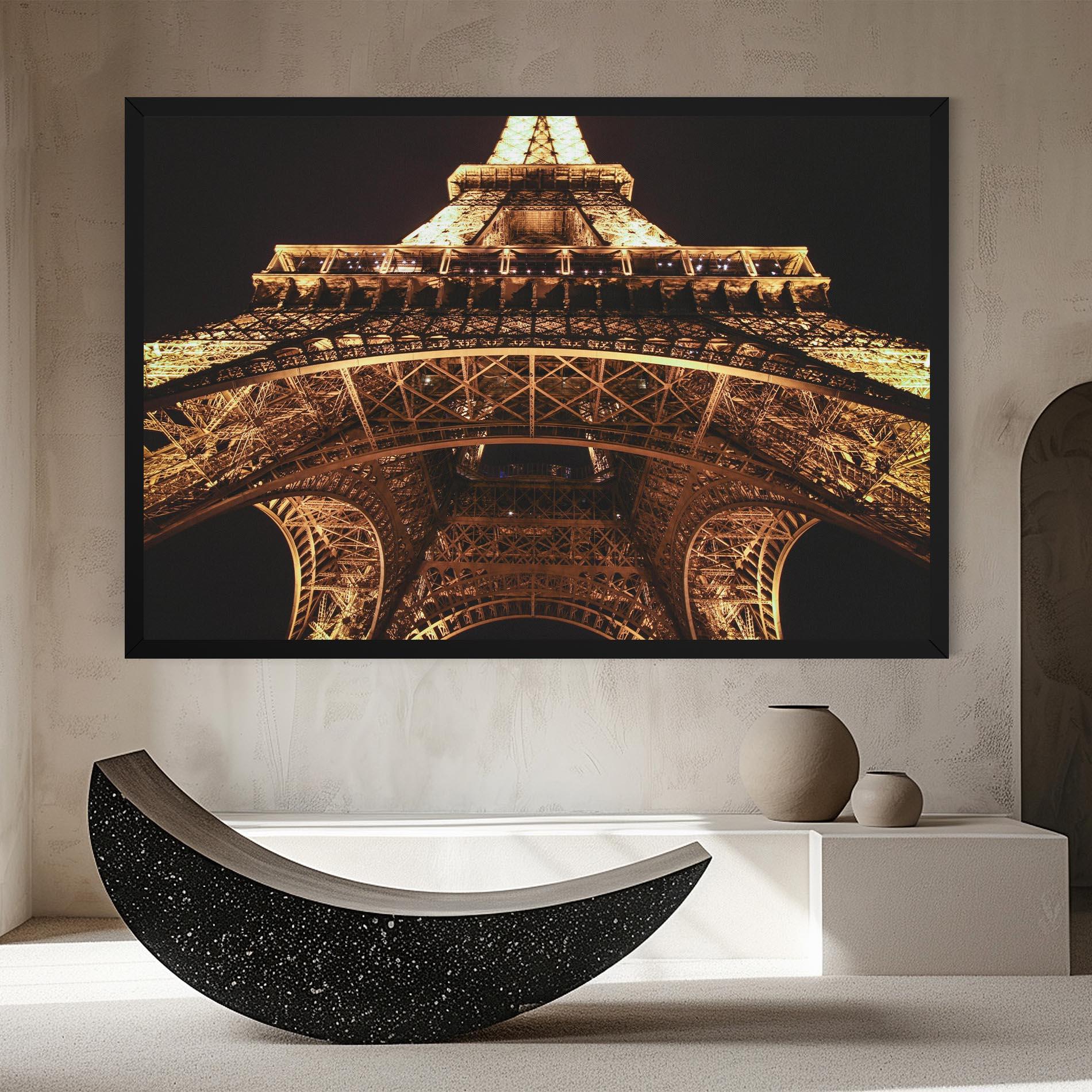 Leinwandbild Eiffel Tower At Night mockup 8