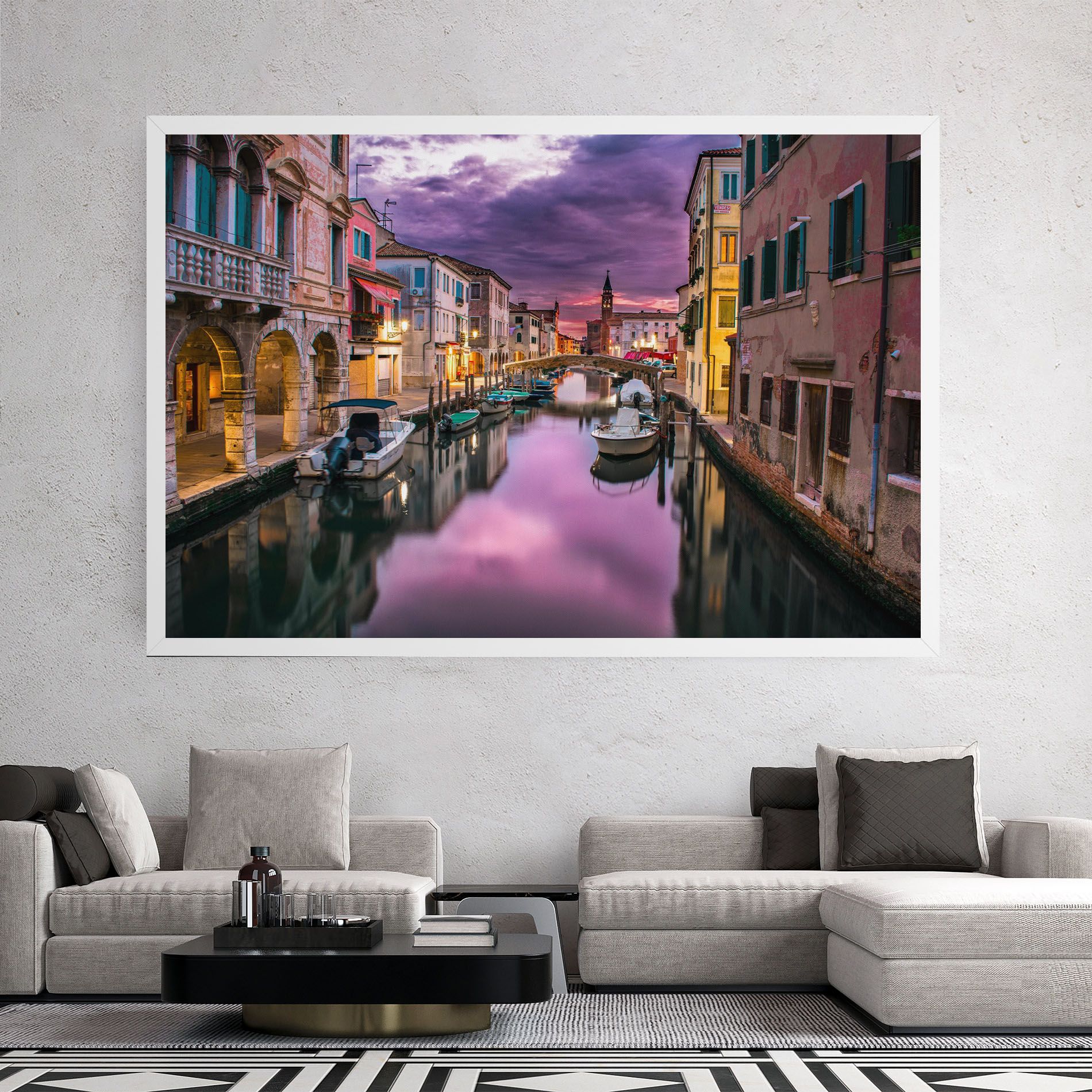 Purple Light Venecia mockup 2