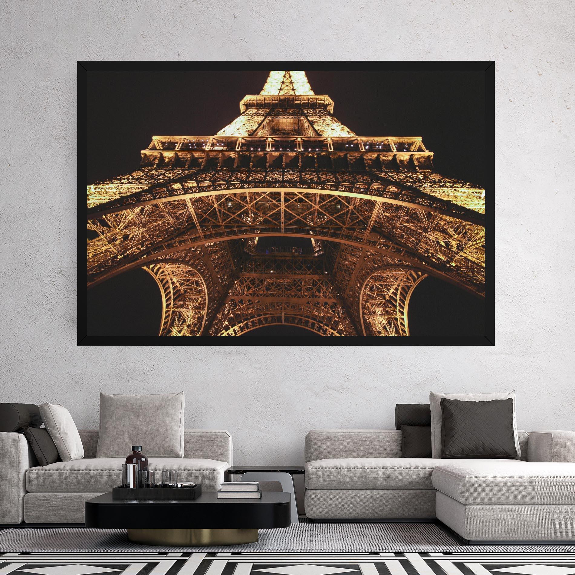 Leinwandbild Eiffel Tower At Night mockup 2