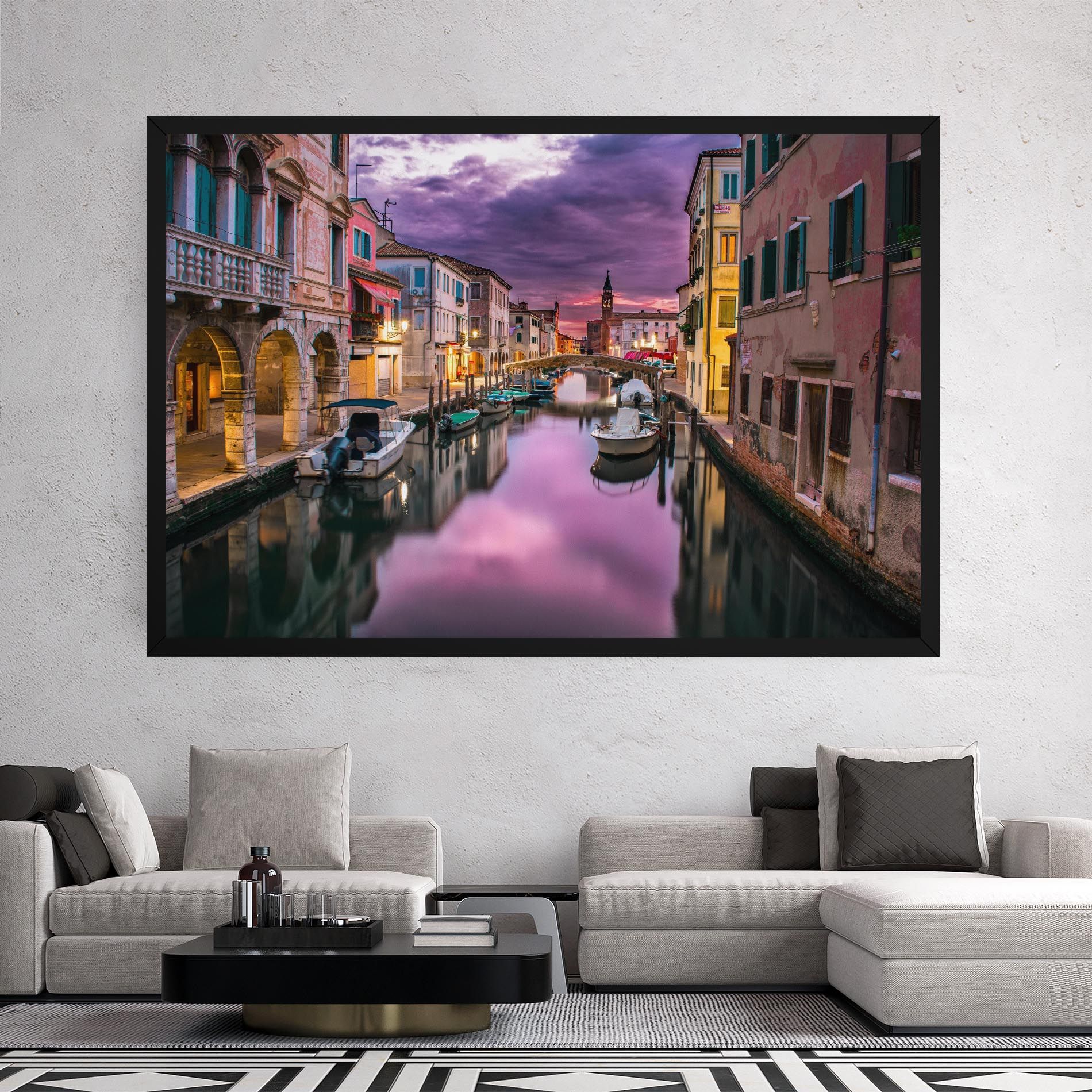 Purple Light Venecia mockup 2