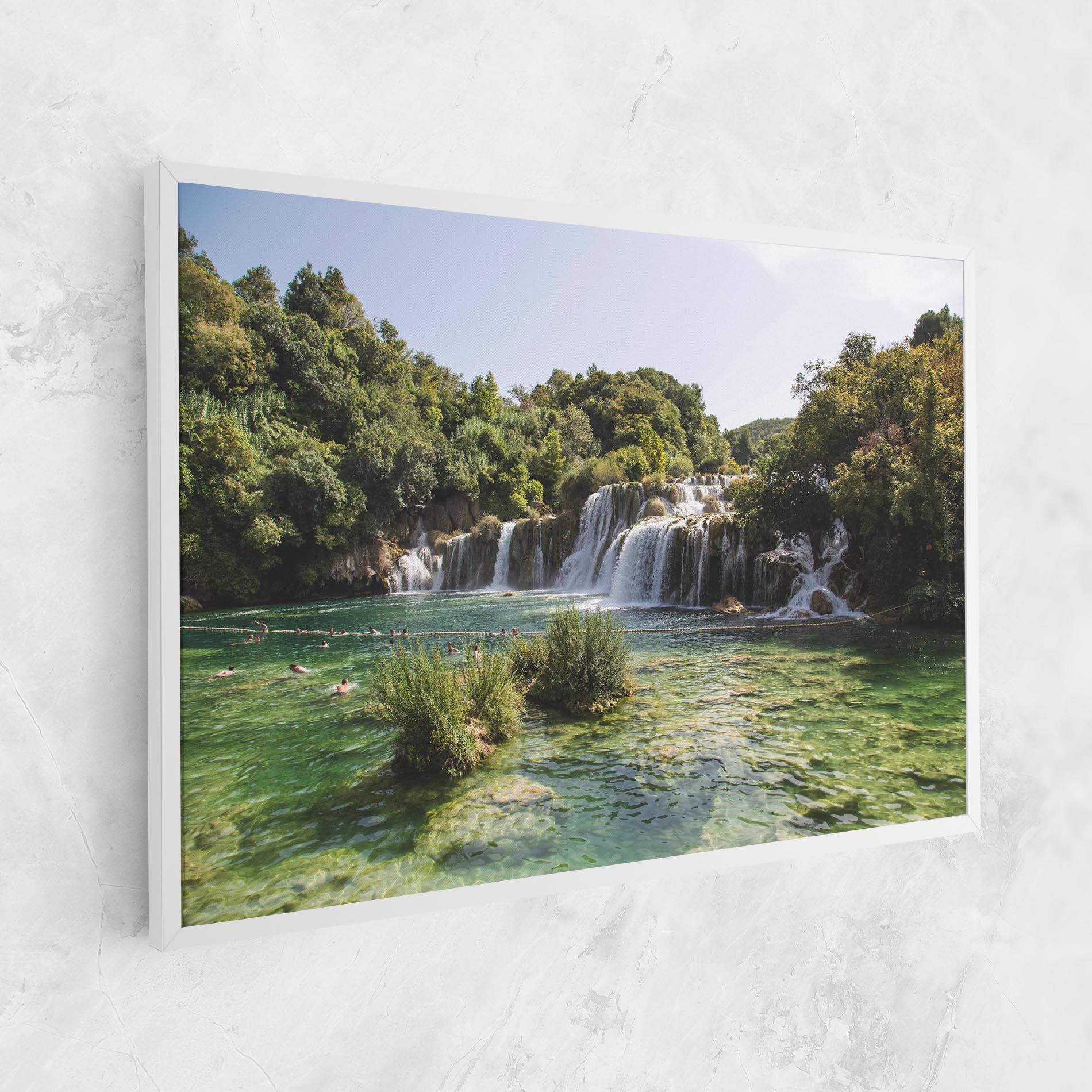 Leinwandbild Green Waterfall mockup 1