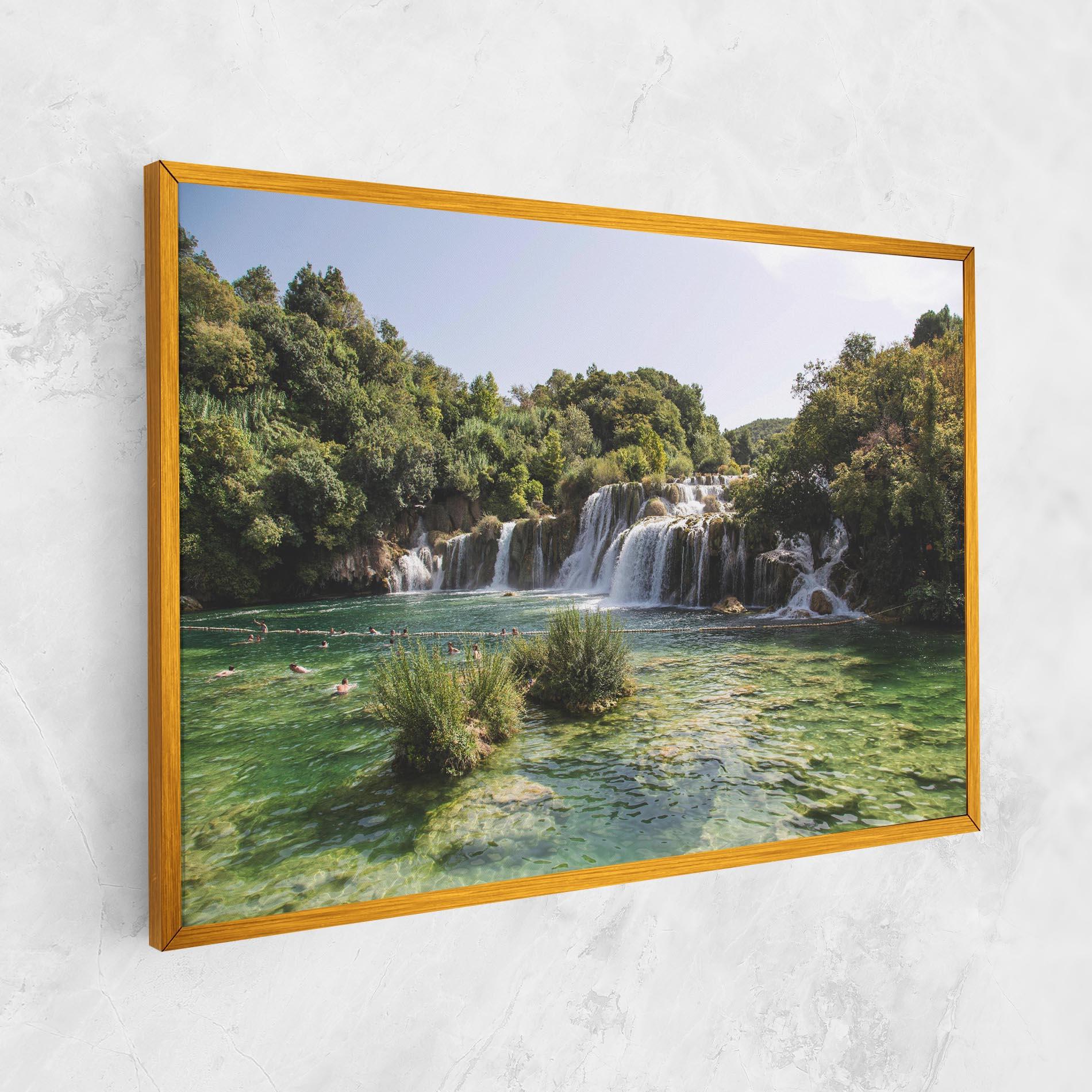 Leinwandbild Green Waterfall mockup 1