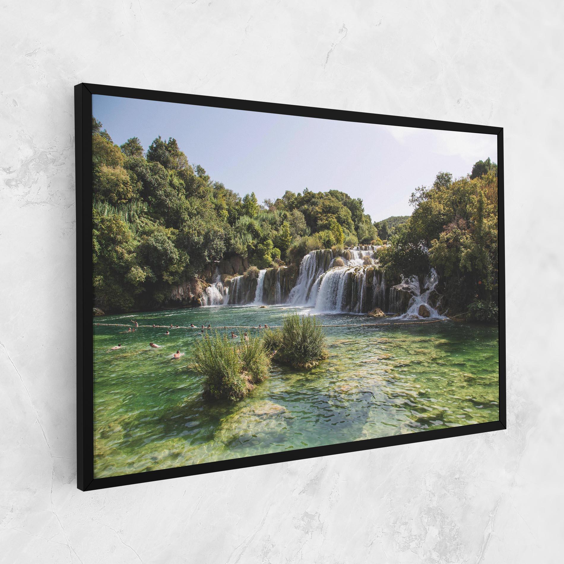 Leinwandbild Green Waterfall mockup 1