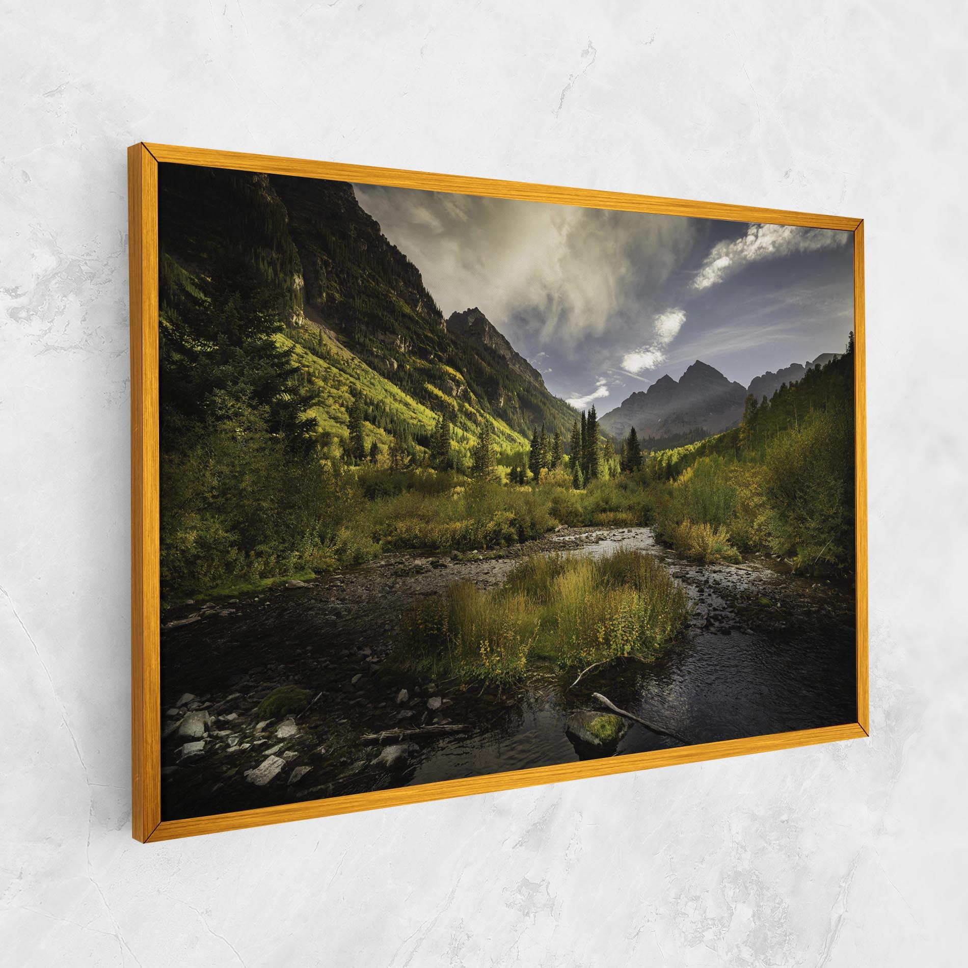 Leinwandbild Cloudy Lake mockup 1