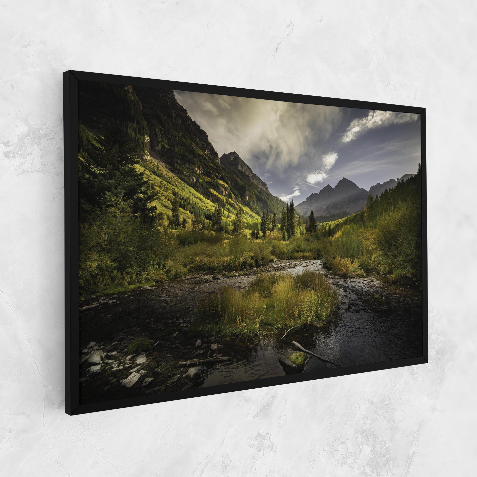 Leinwandbild Cloudy Lake mockup 1