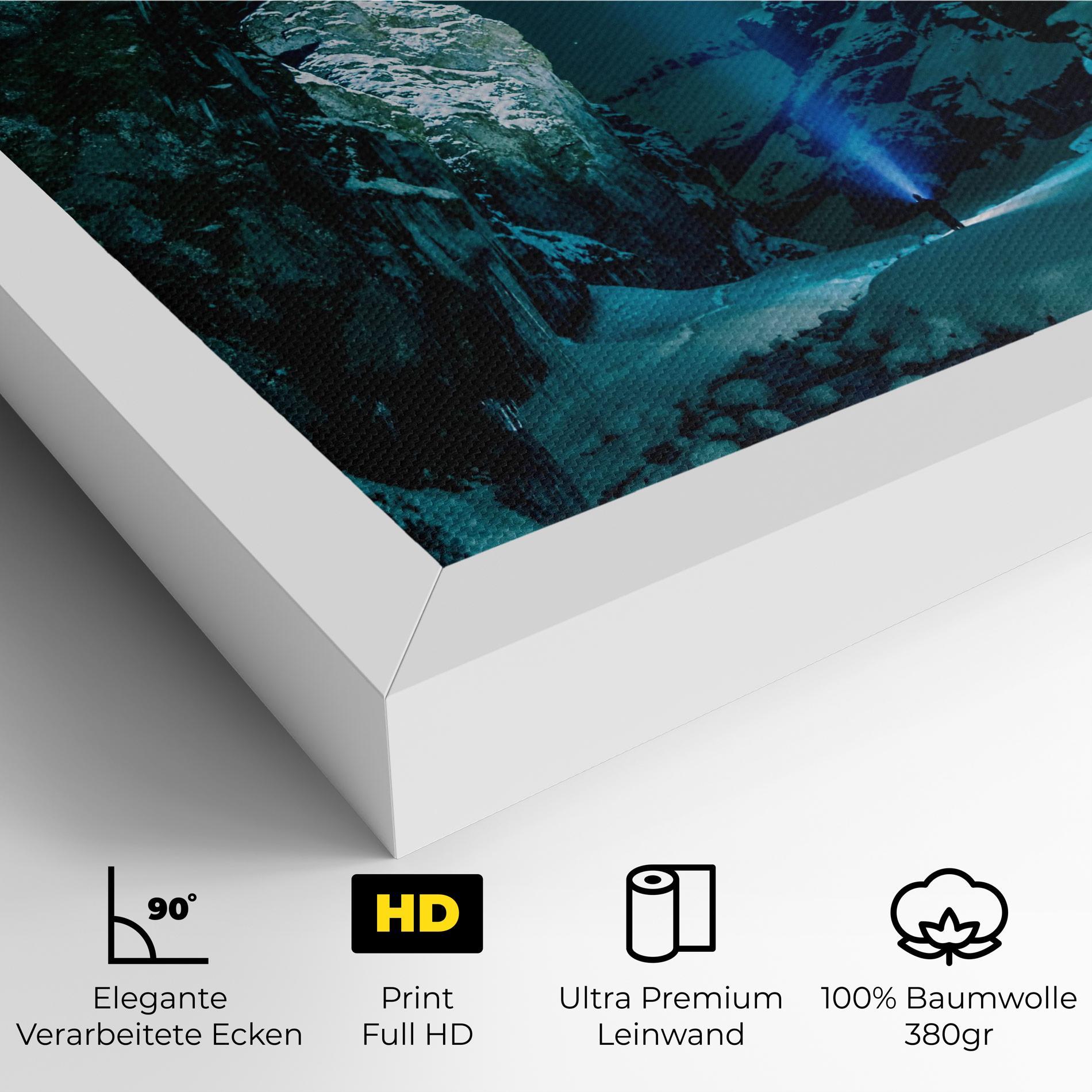 Leinwandbild Green Light Mountain mockup 4