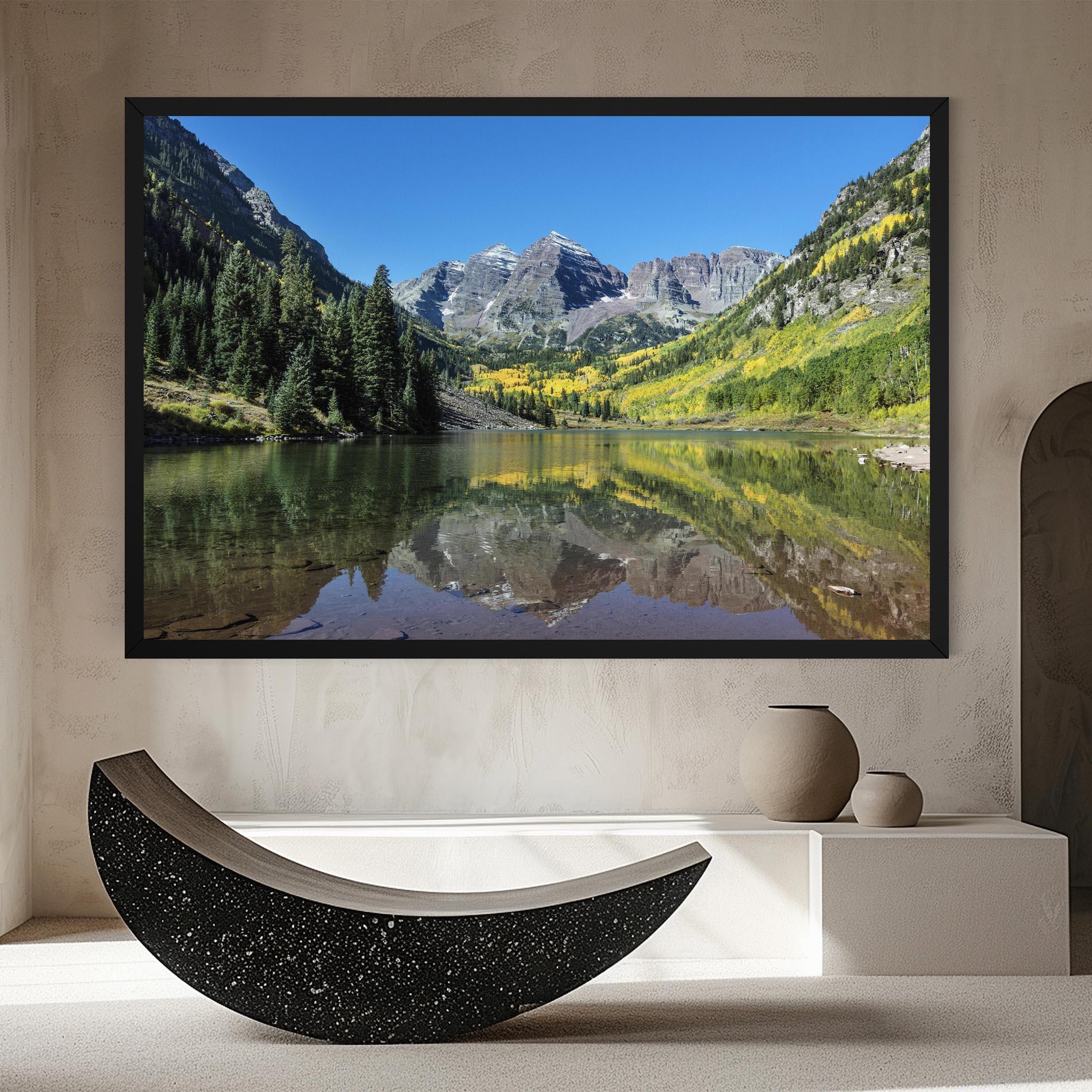 Leinwandbild Lake Green Mountain mockup 8