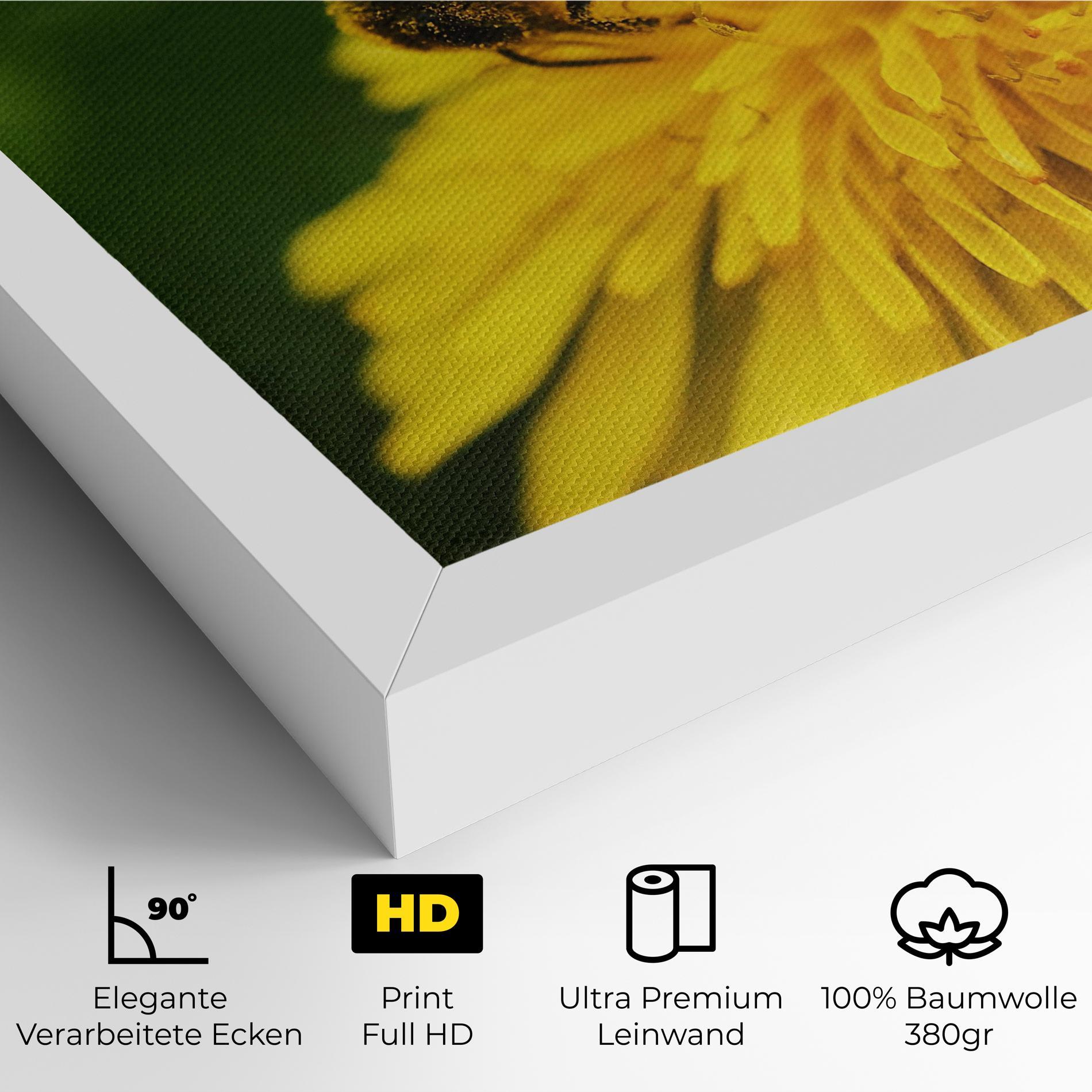 Leinwandbild Spring Bee mockup 4