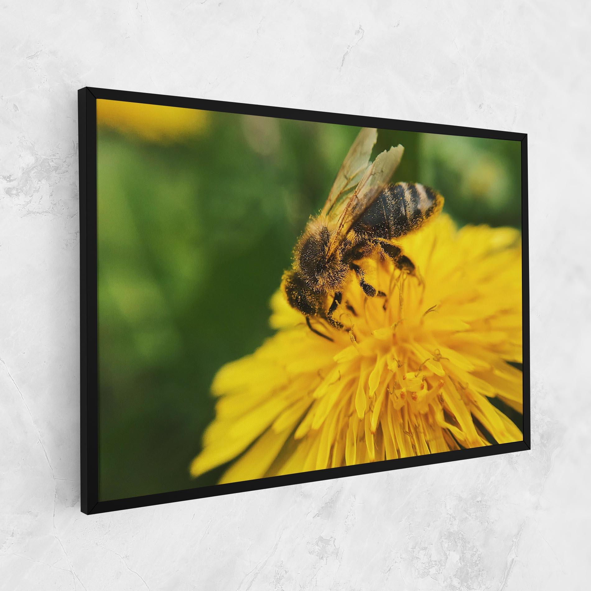 Leinwandbild Spring Bee mockup 1