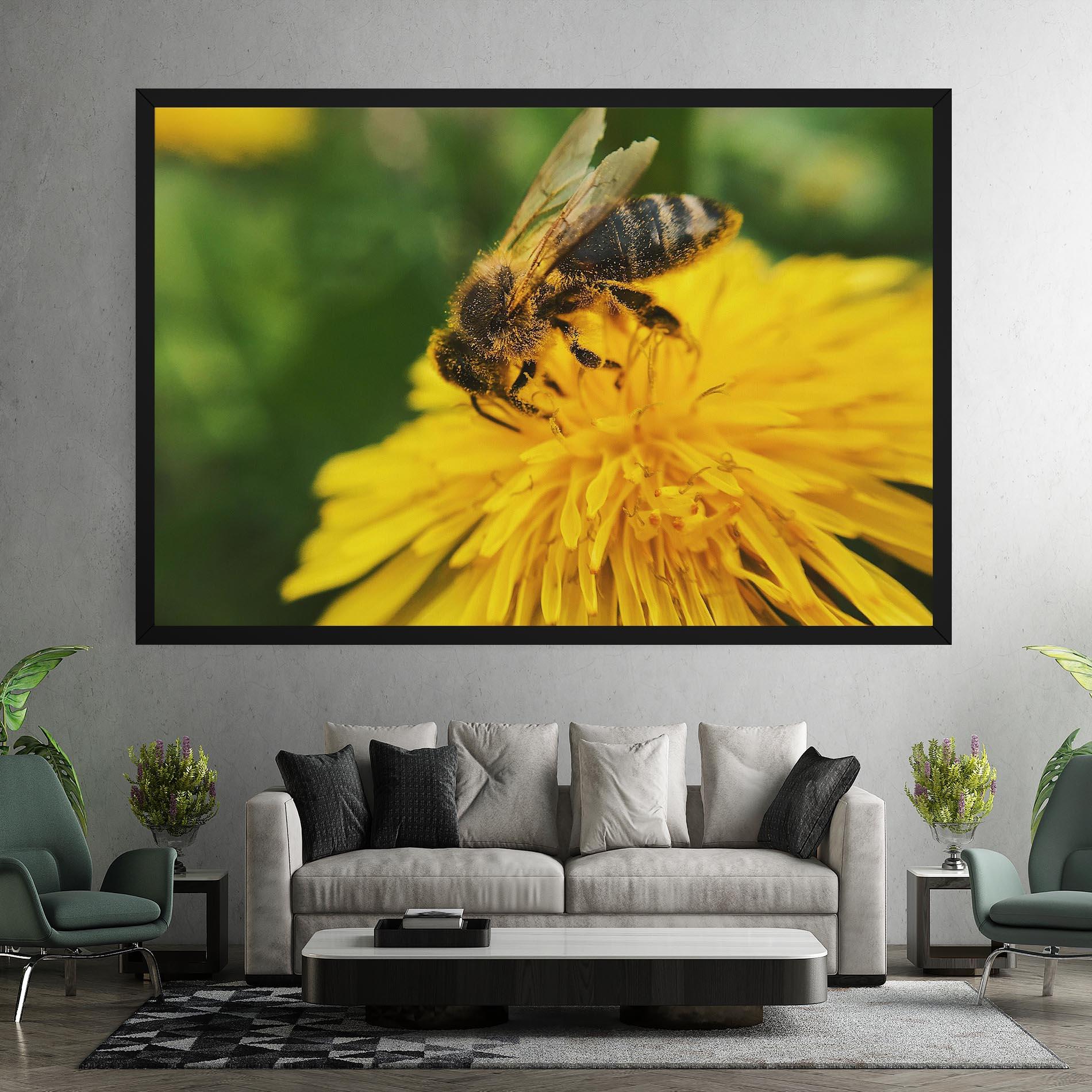 Leinwandbild Spring Bee mockup 7