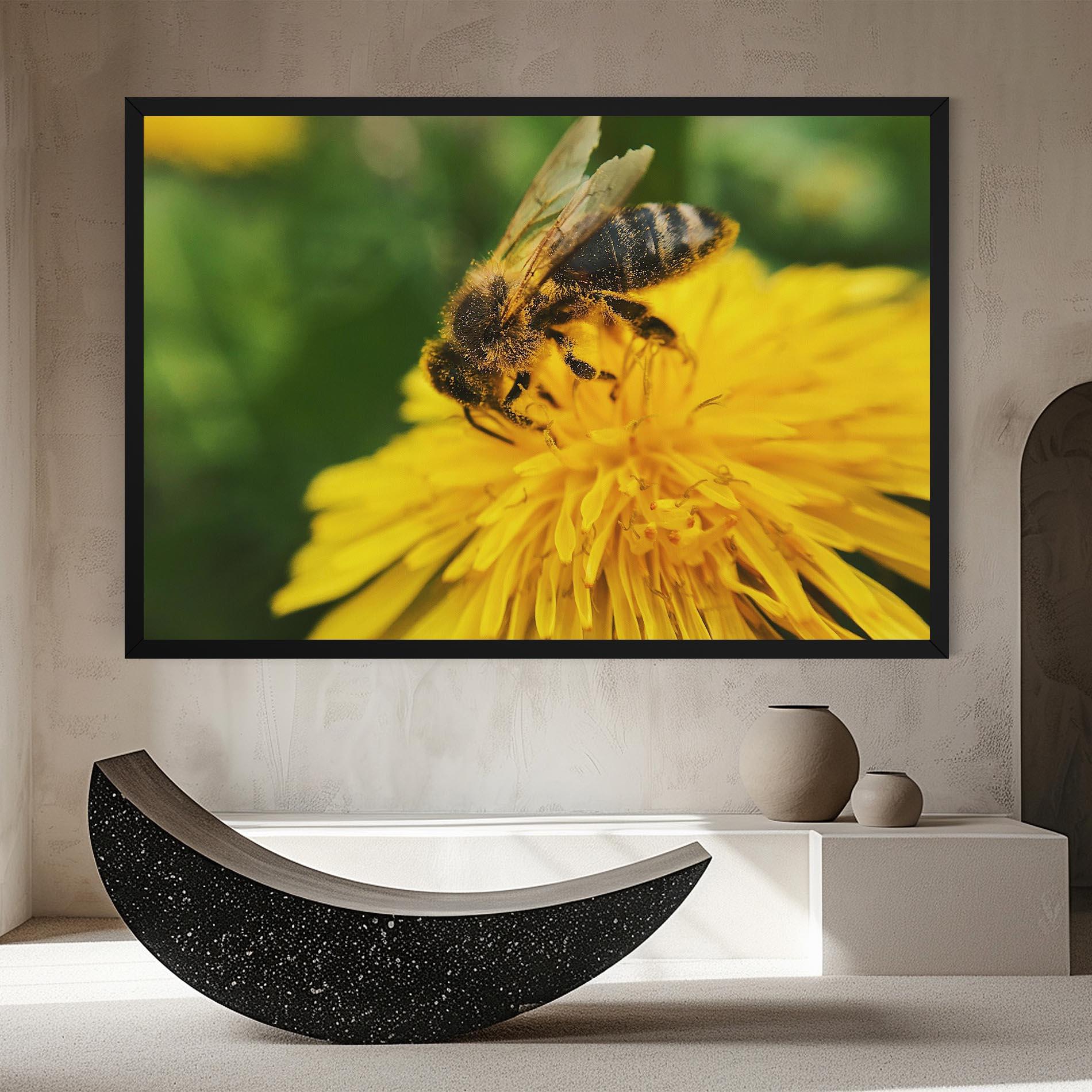 Leinwandbild Spring Bee mockup 8