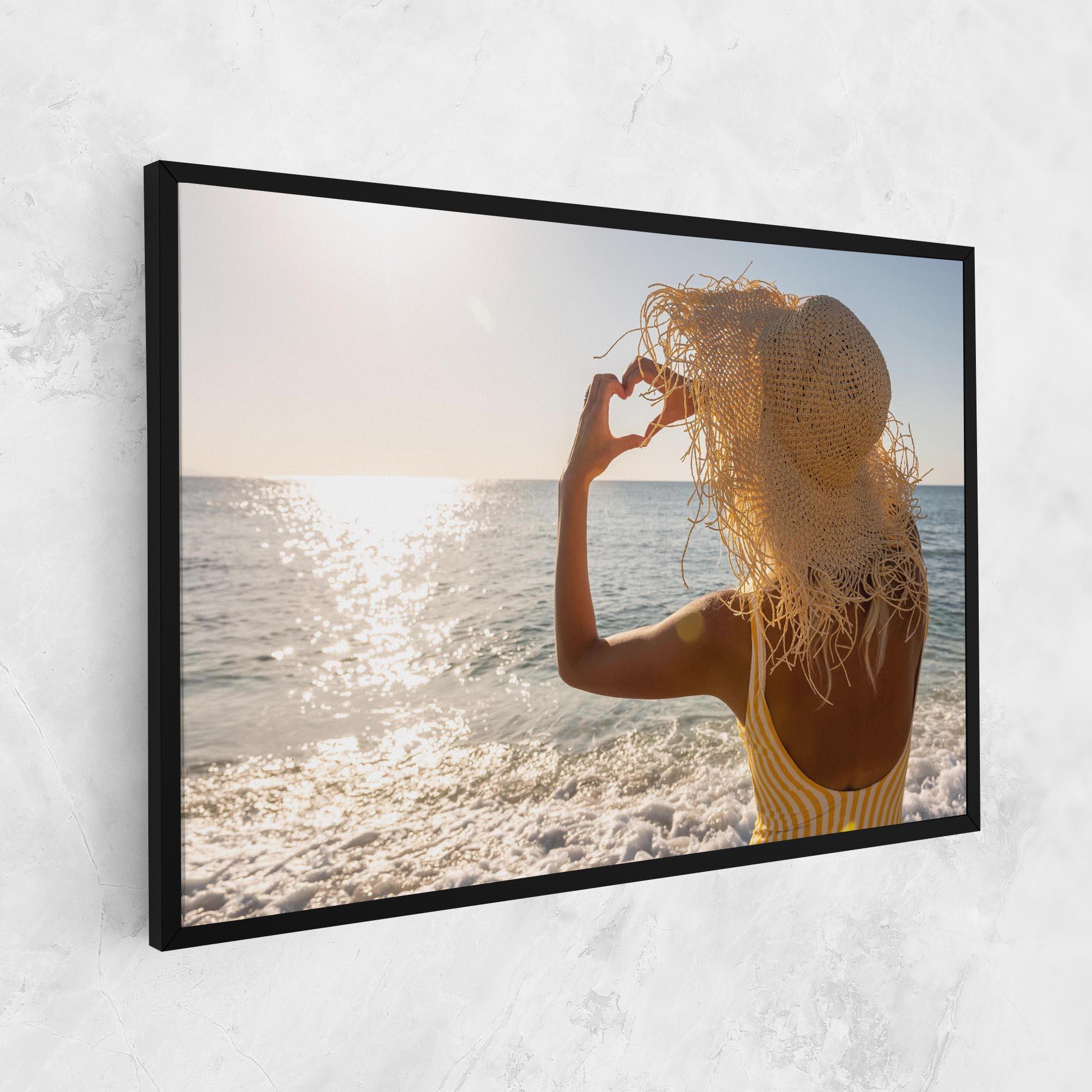 Leinwandbild Heart Symbol mockup 1