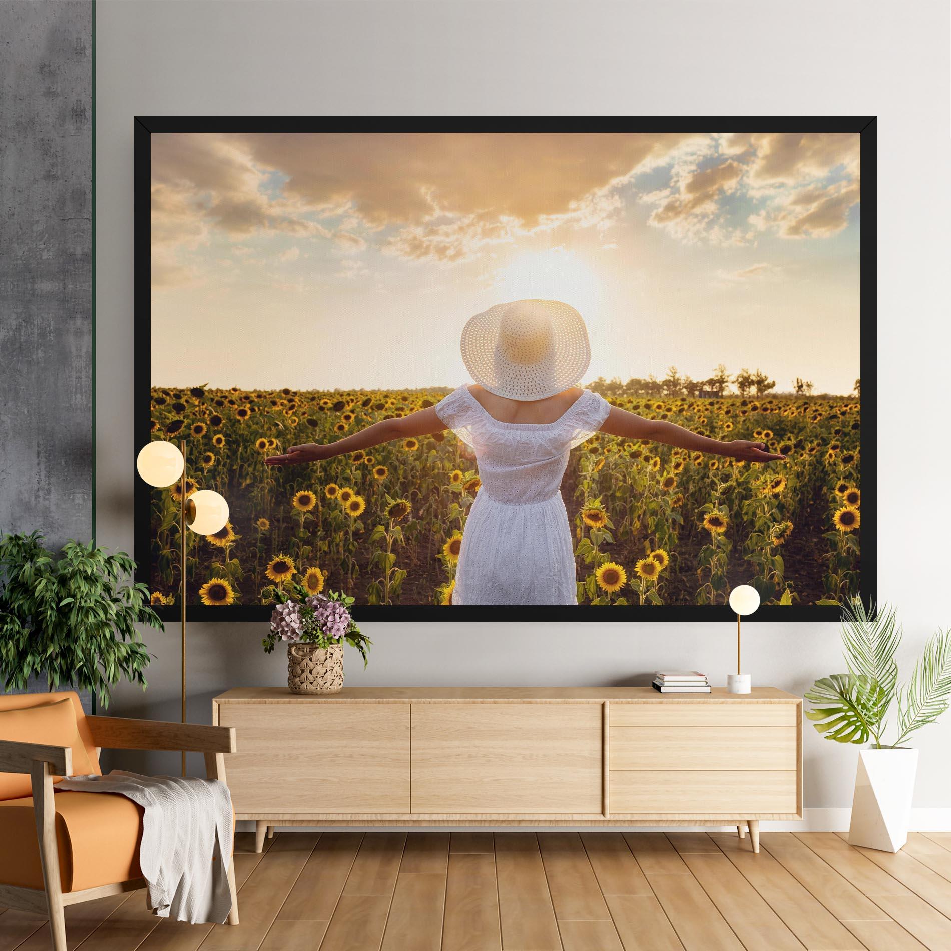 Leinwandbild Girl In Nature mockup 9