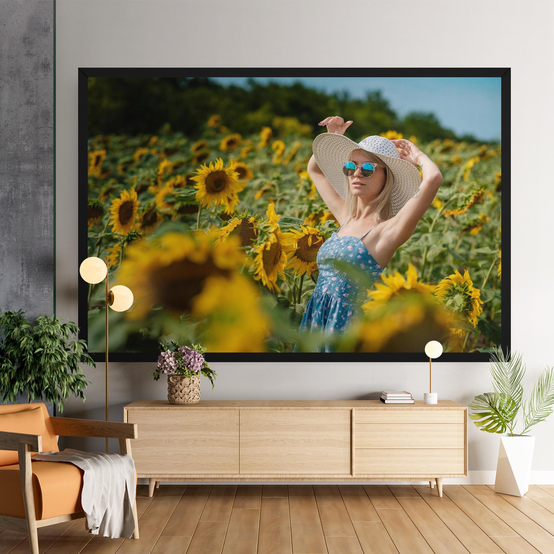 Leinwandbild Model Posing mockup 9