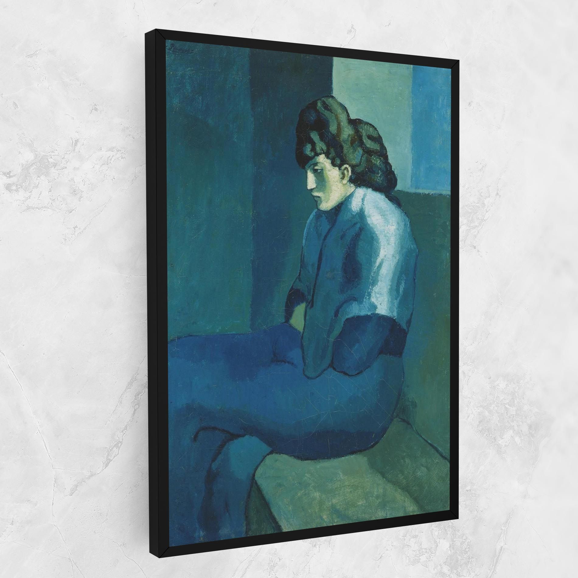 Femme Assise mockup 1