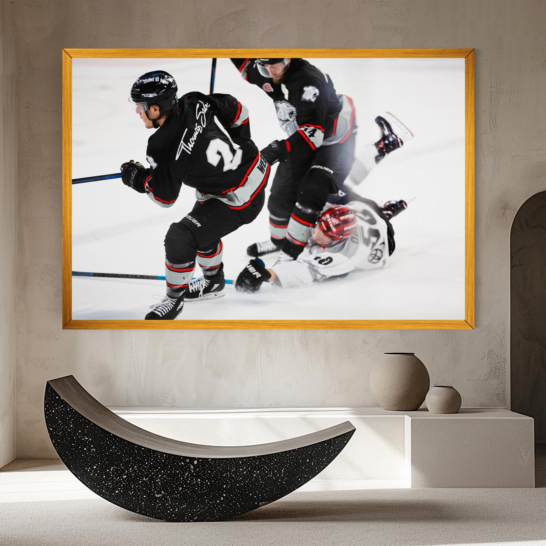 Leinwandbild Breakaway Boss mockup 8