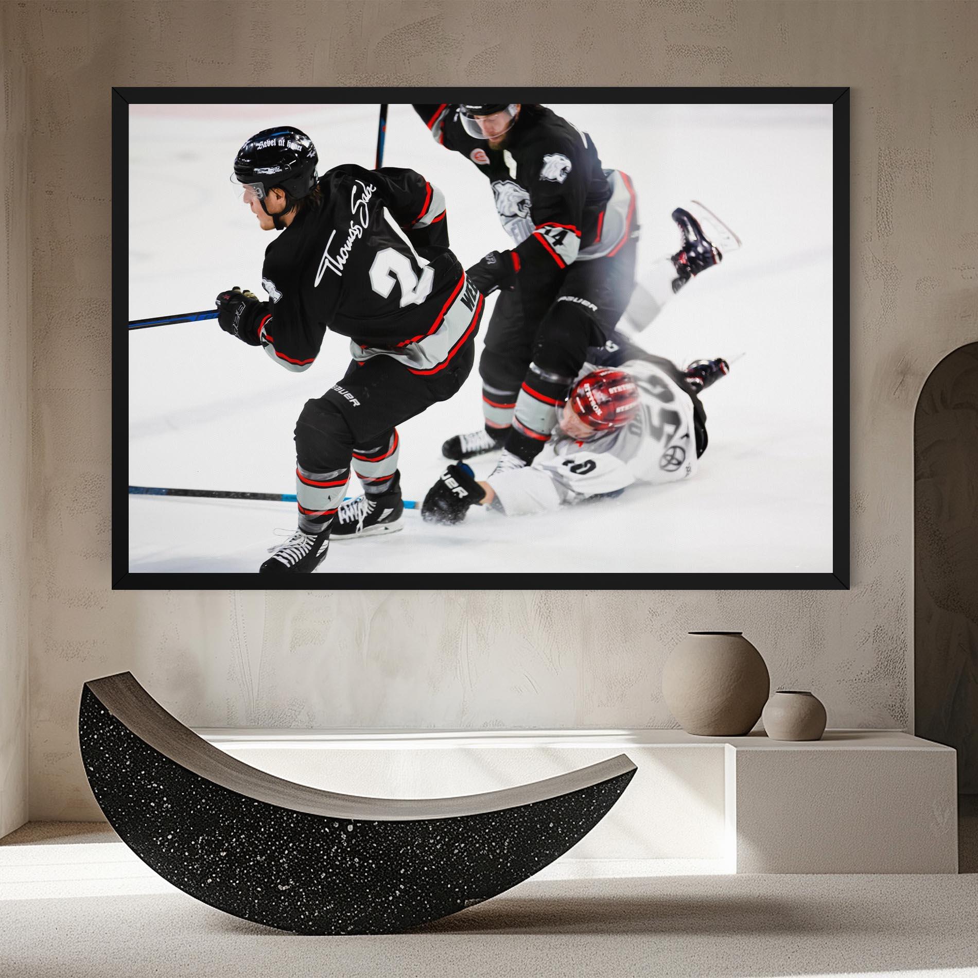 Leinwandbild Breakaway Boss mockup 8