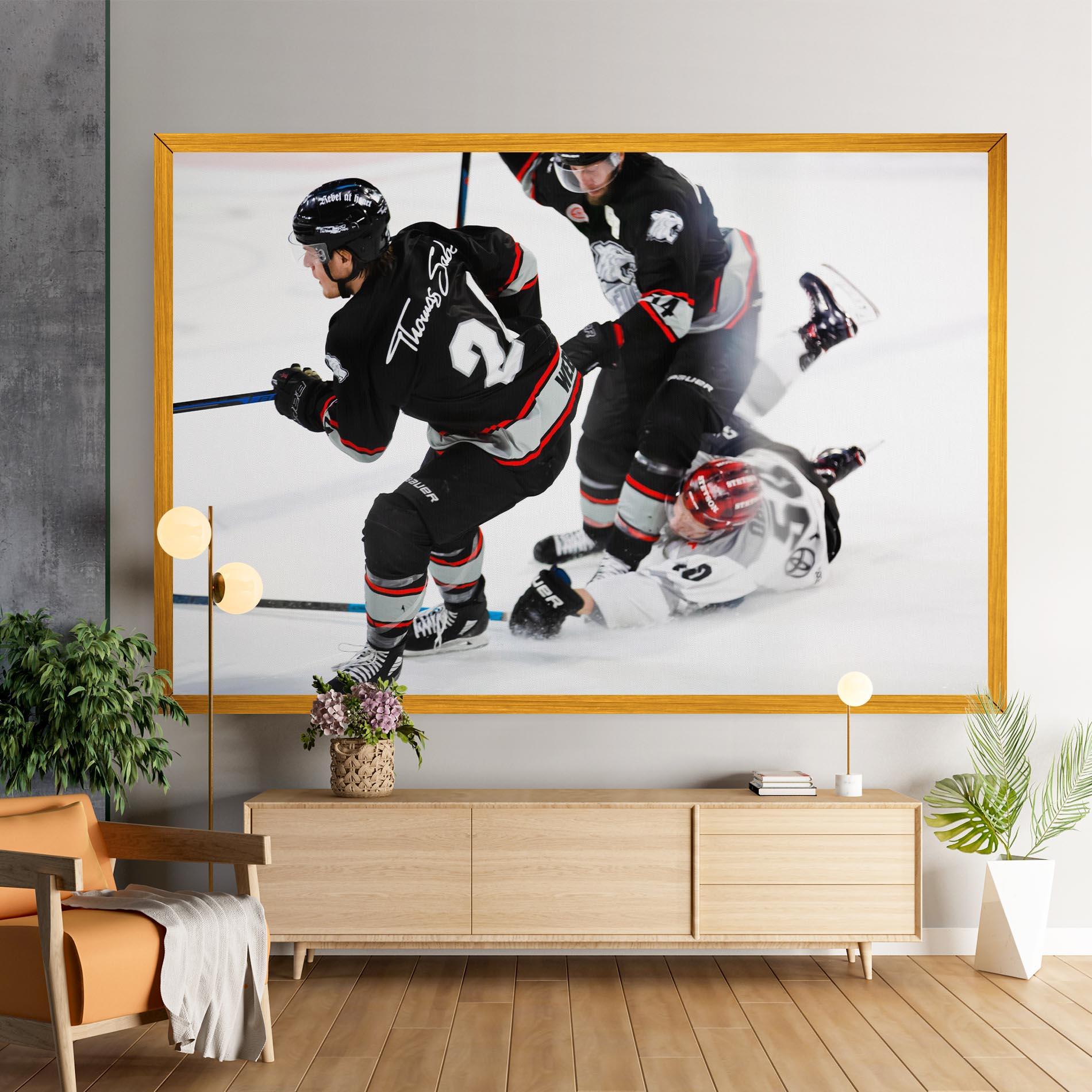 Leinwandbild Breakaway Boss mockup 9