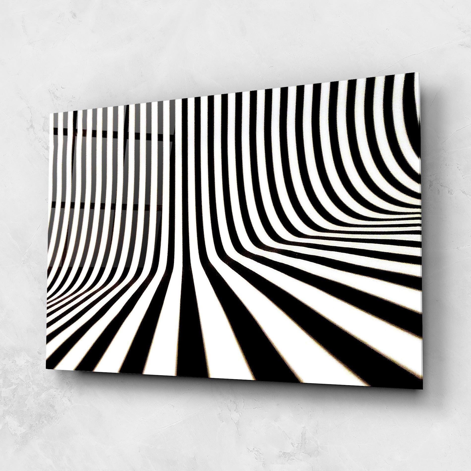 Black And White Illusion mockup 1