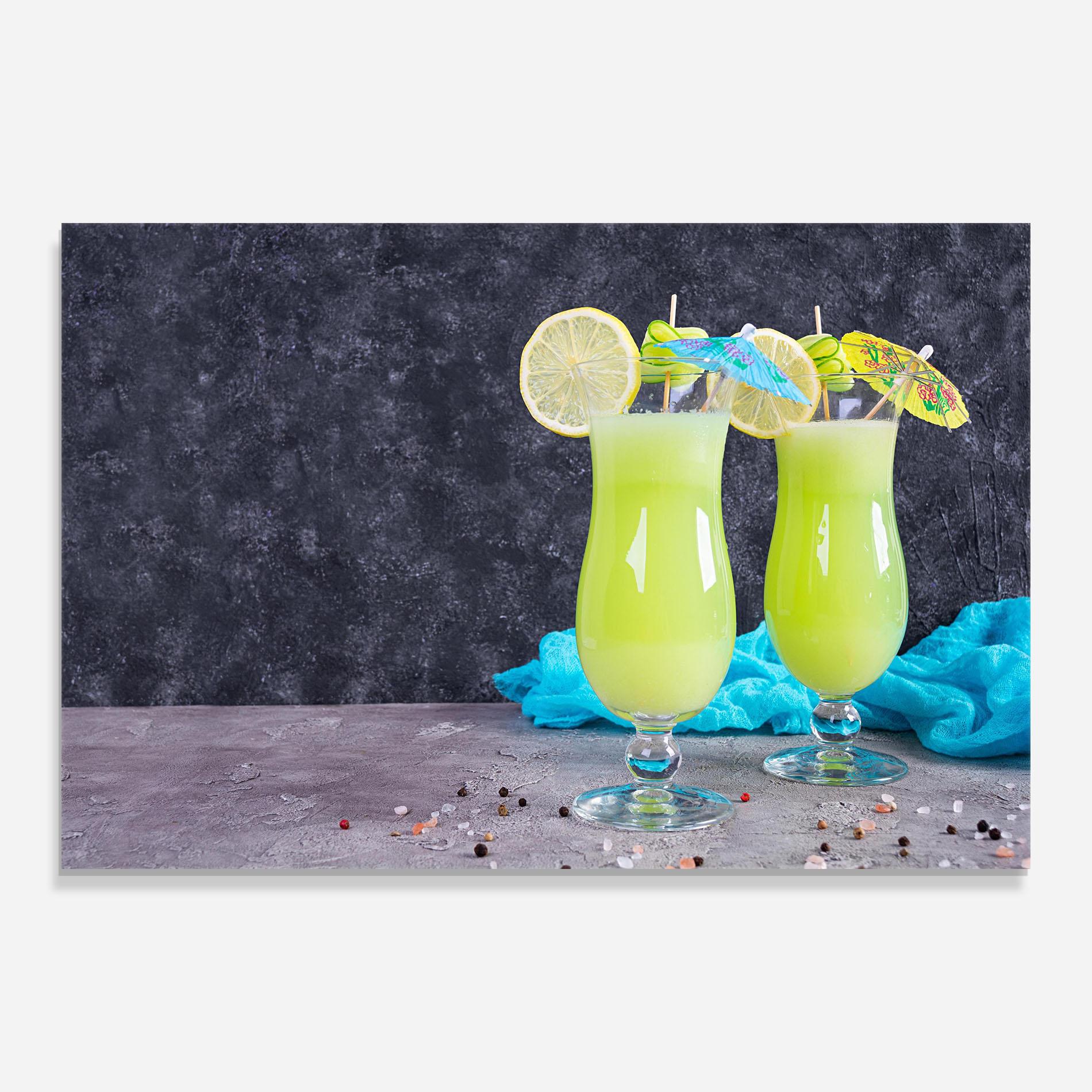Glasbild Fresh Cucumber Juice mockup 0