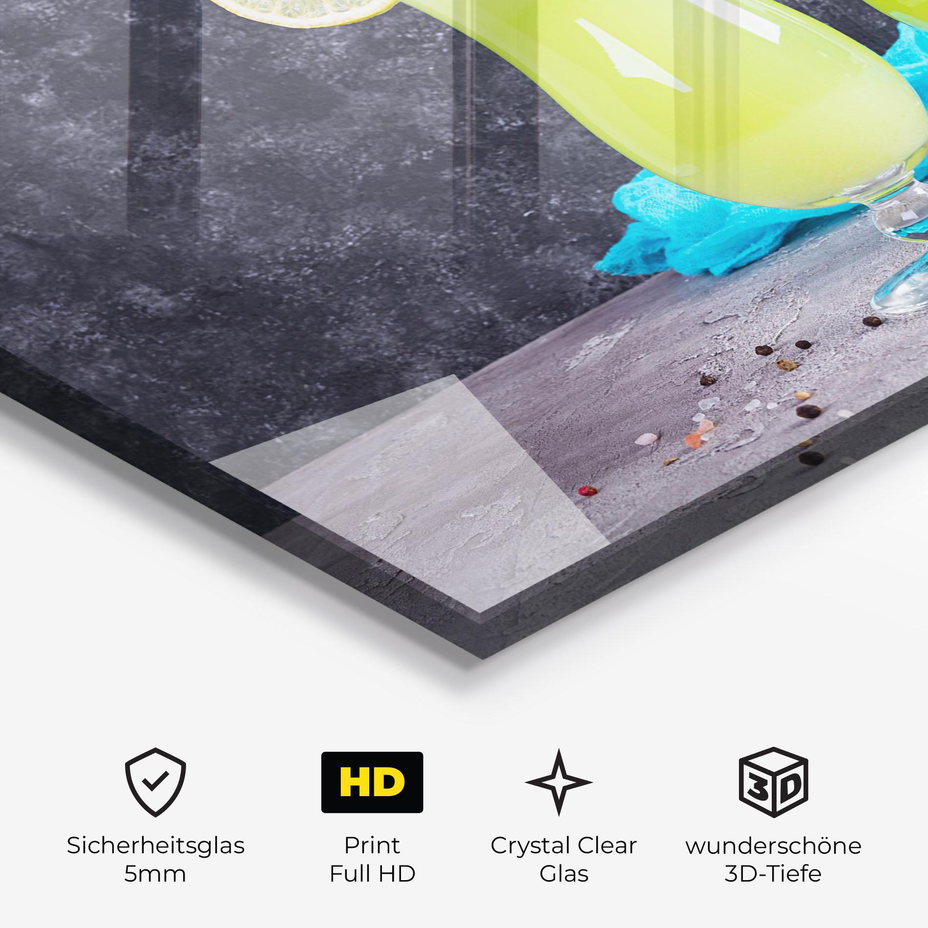 Glasbild Fresh Cucumber Juice mockup 3