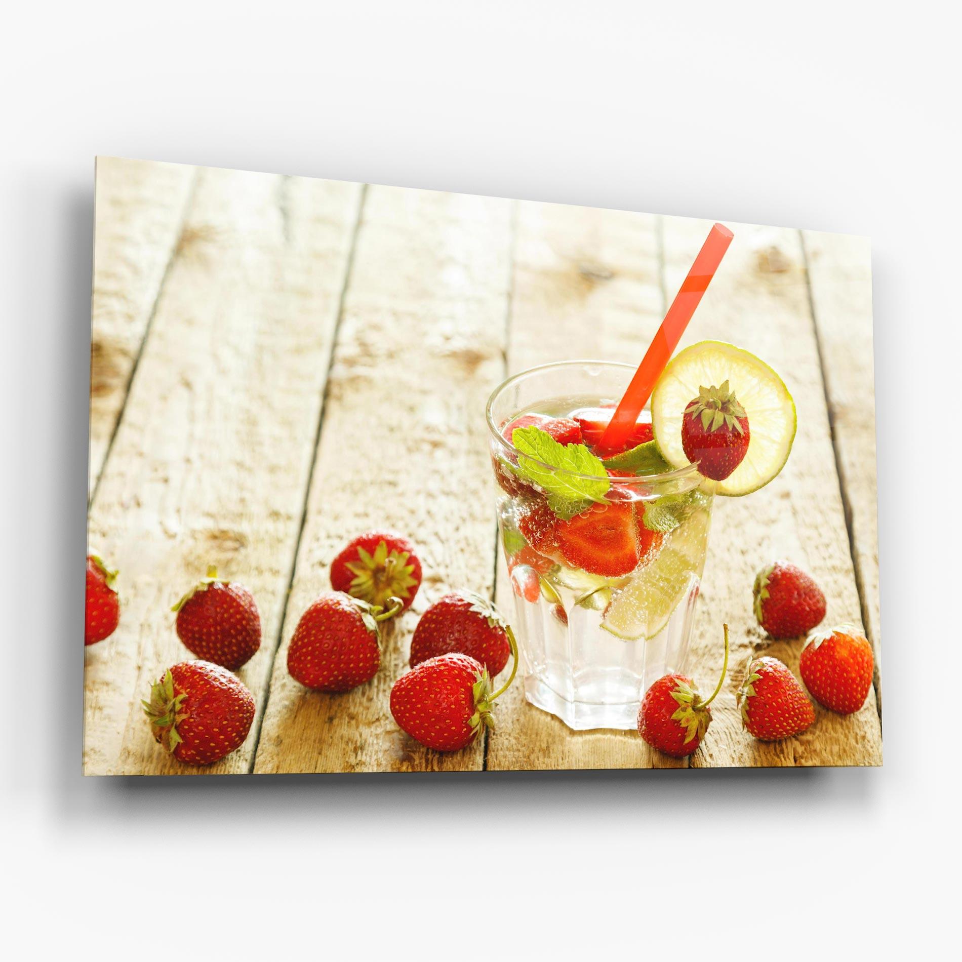 Glasbild Strawberry Lime Drink mockup 6
