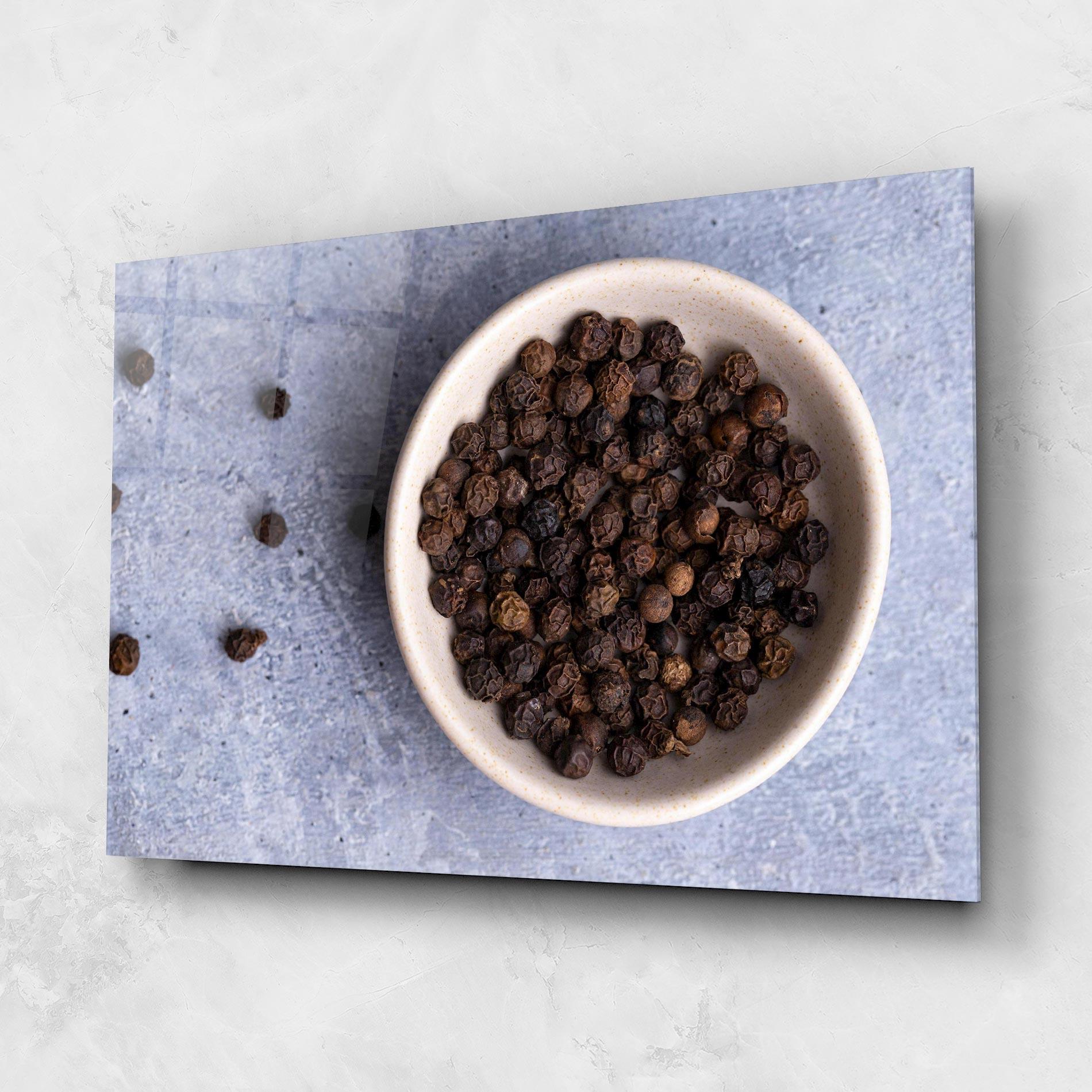 Glasbild Black Pepper mockup 1