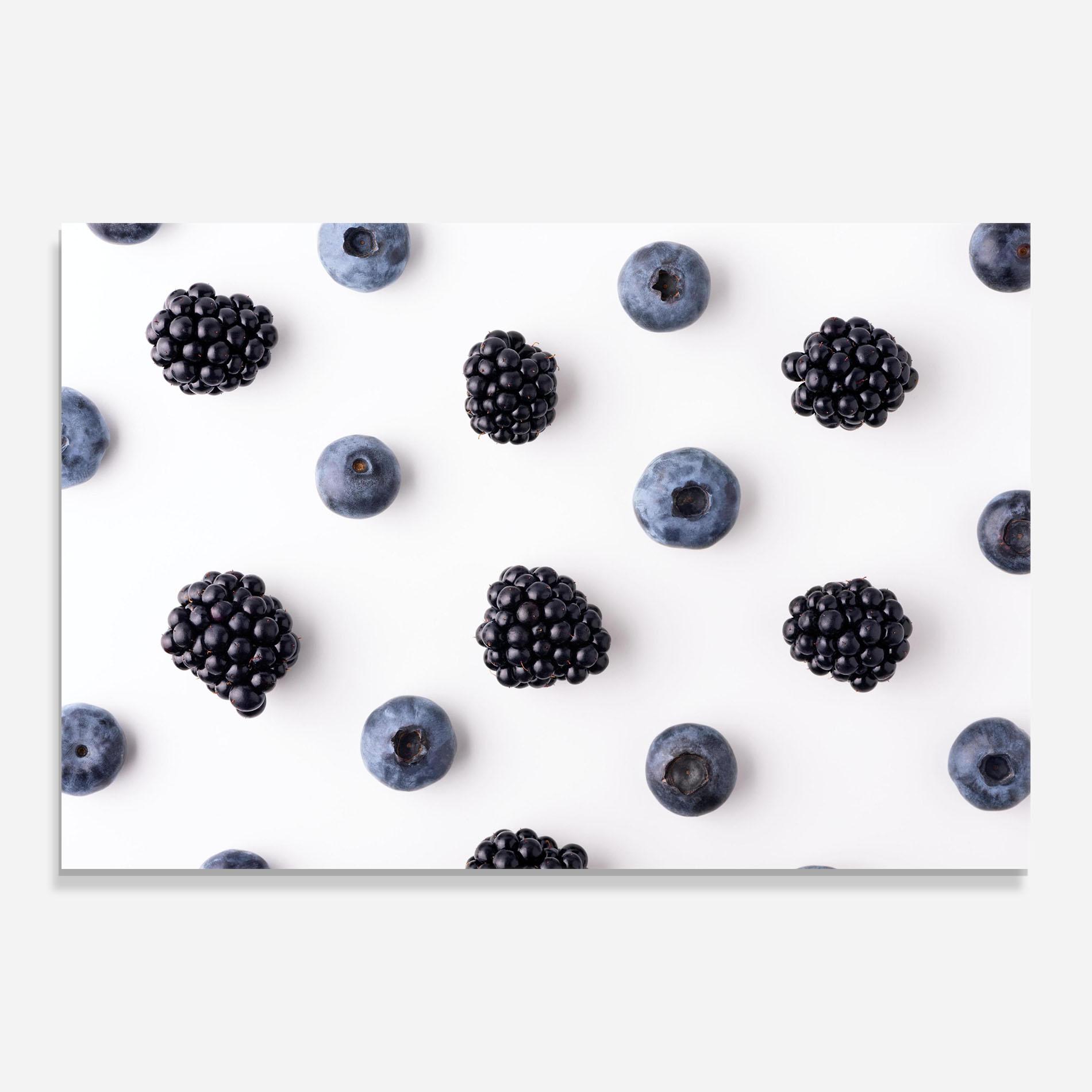 Glasbild Blackberries And Blueberries mockup 0