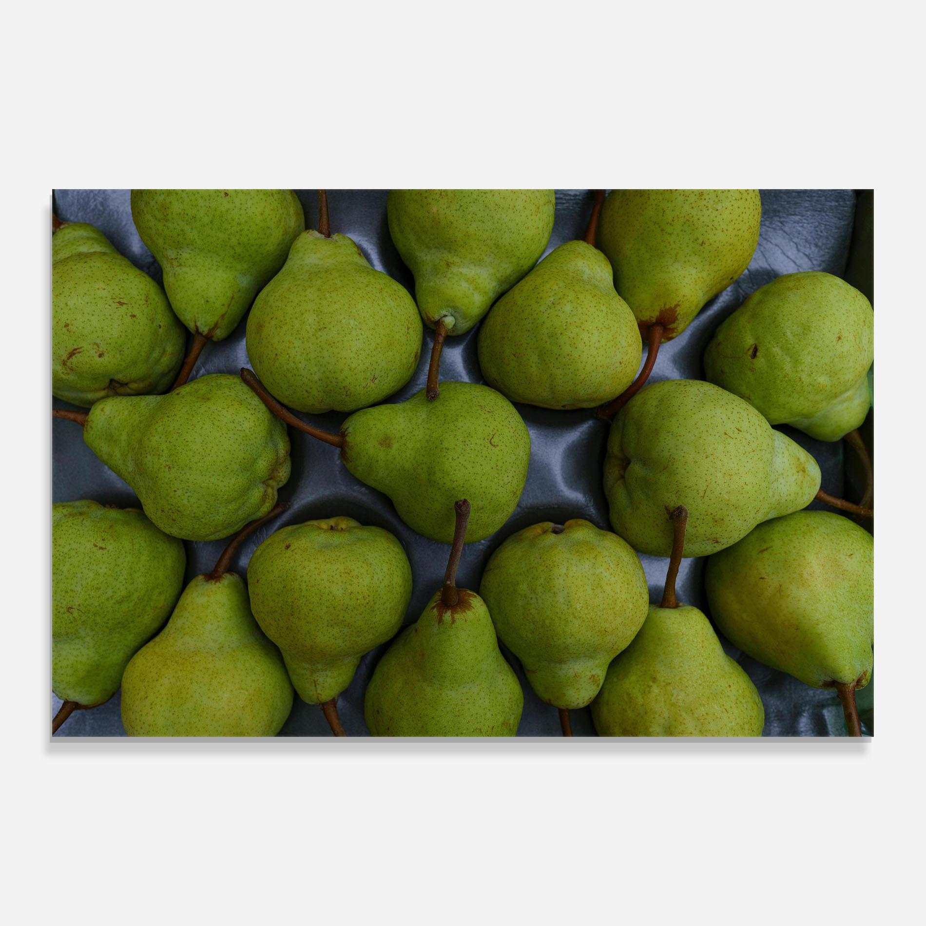Glasbild Green Pear mockup 0