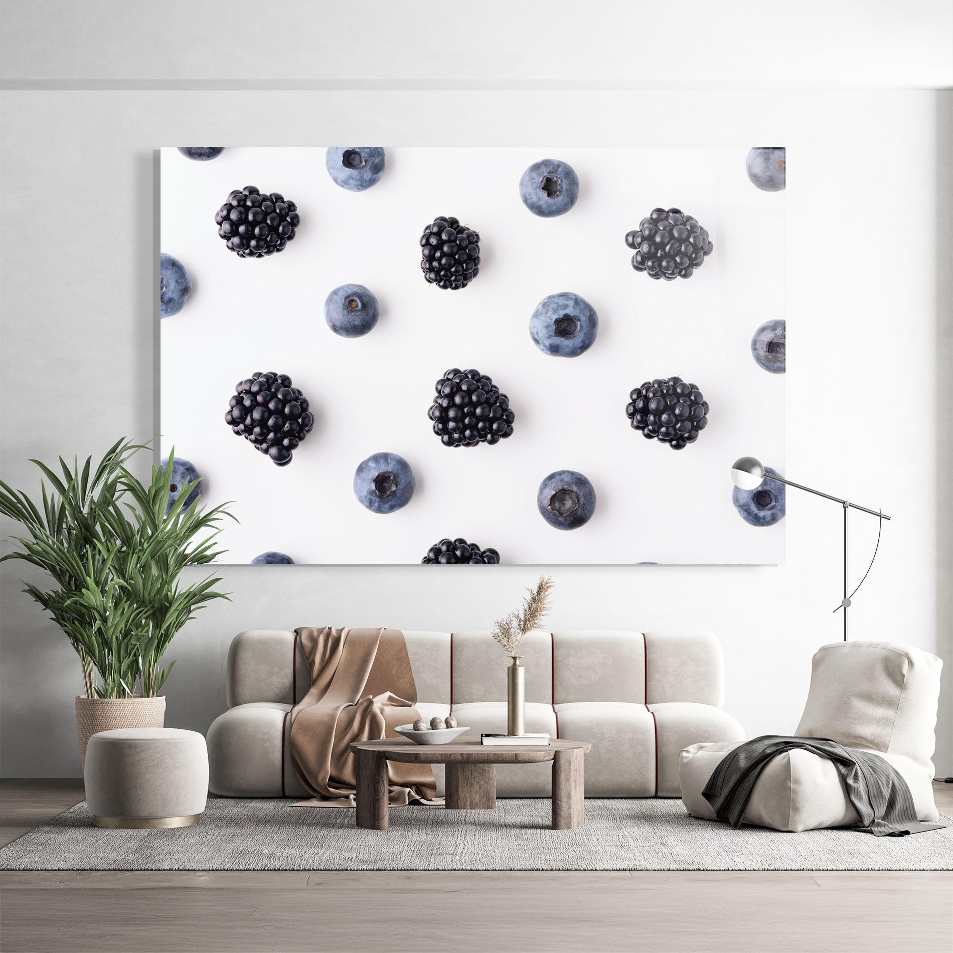 Glasbild Blackberries And Blueberries mockup 9