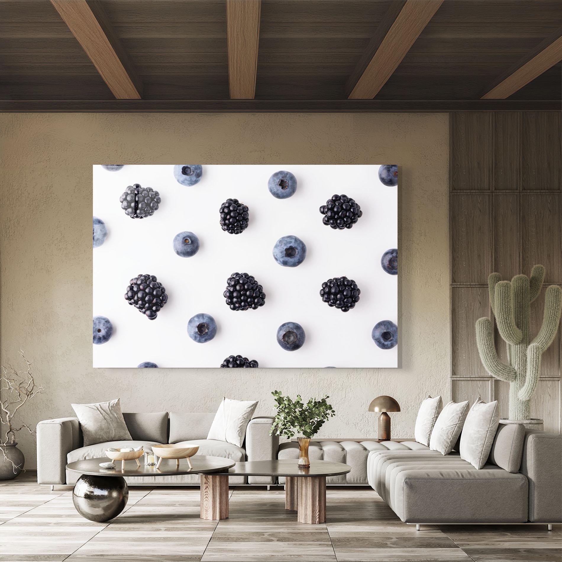 Glasbild Blackberries And Blueberries mockup 8