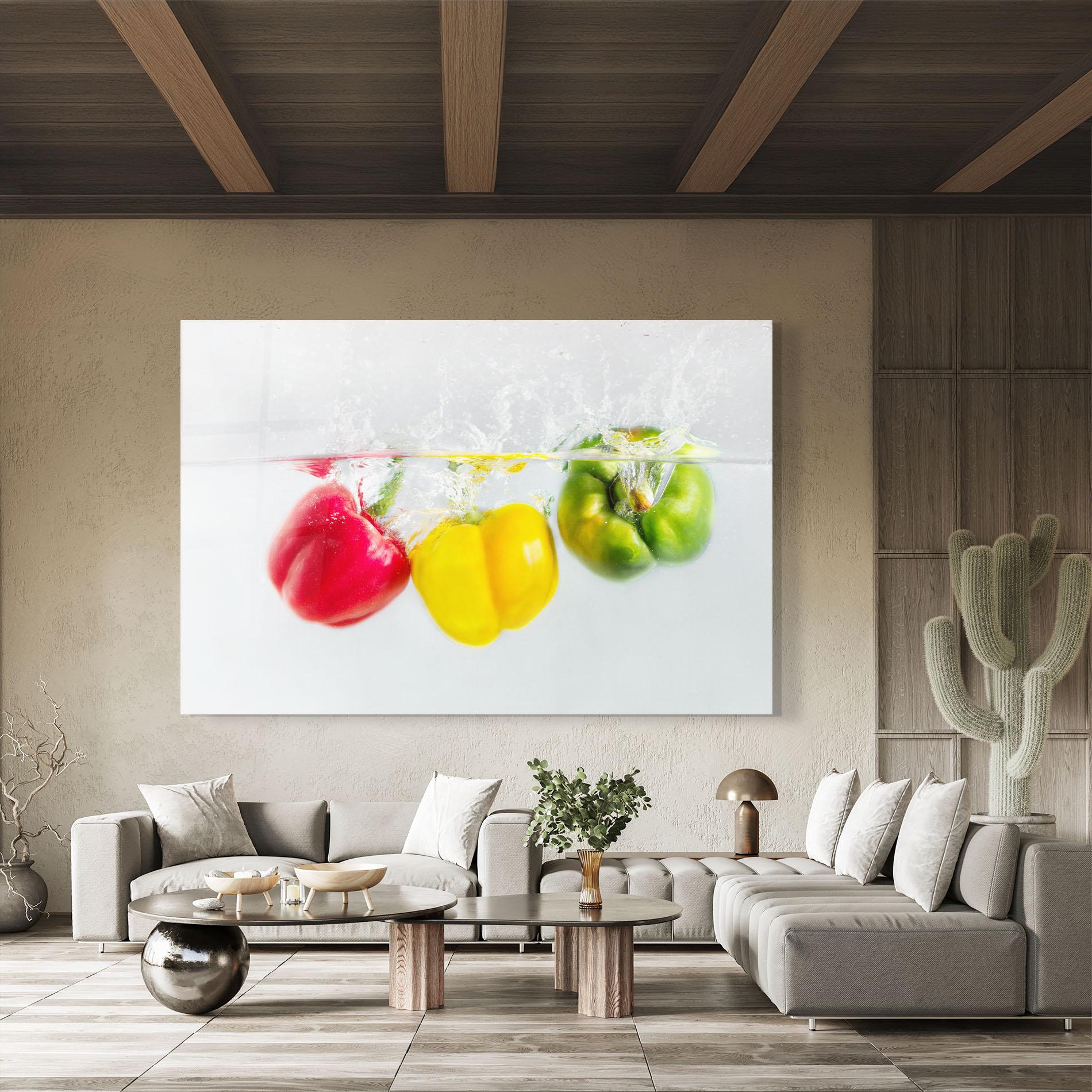Glasbild Bellpepper In Water mockup 8