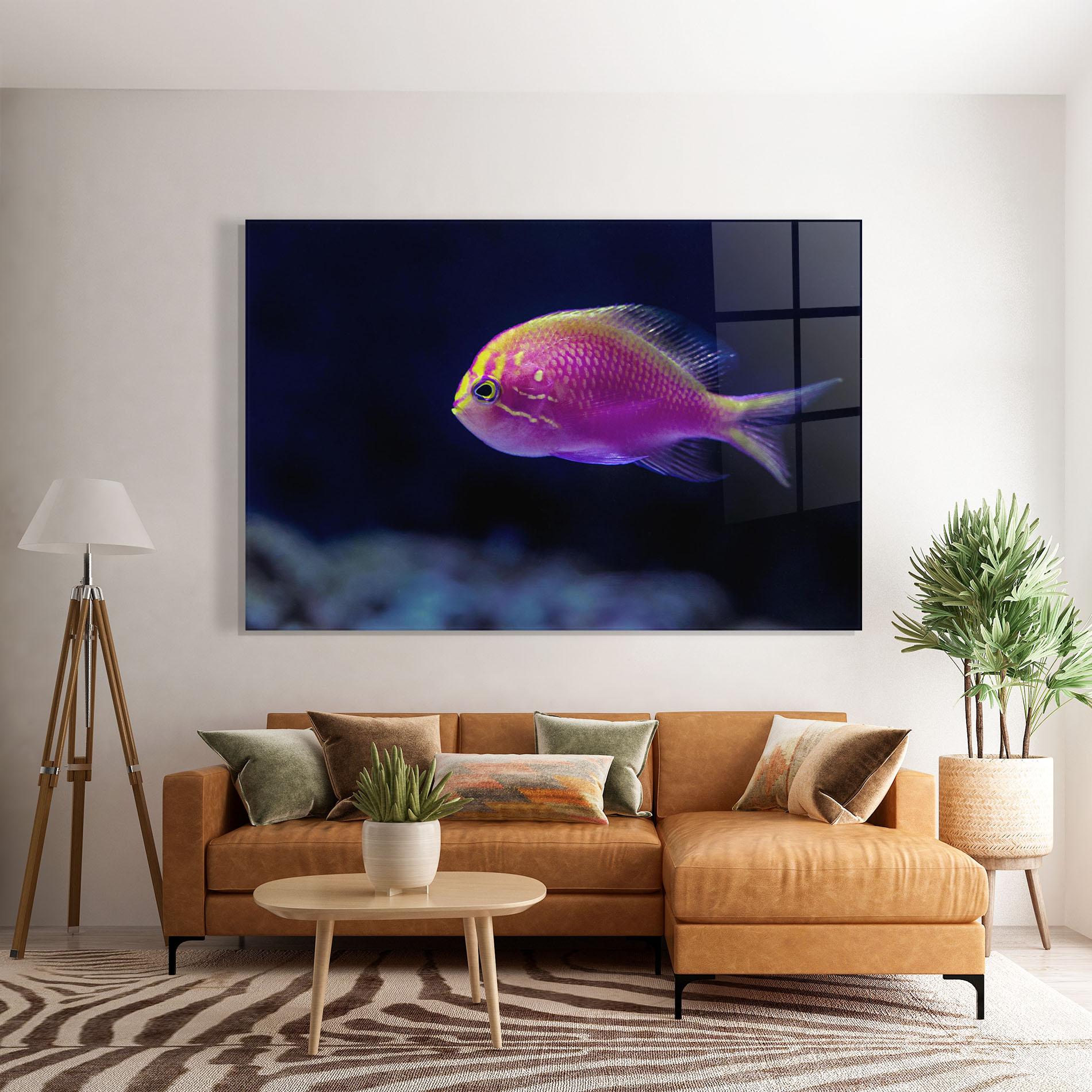 Glasbild Angry Pink Fish mockup 7